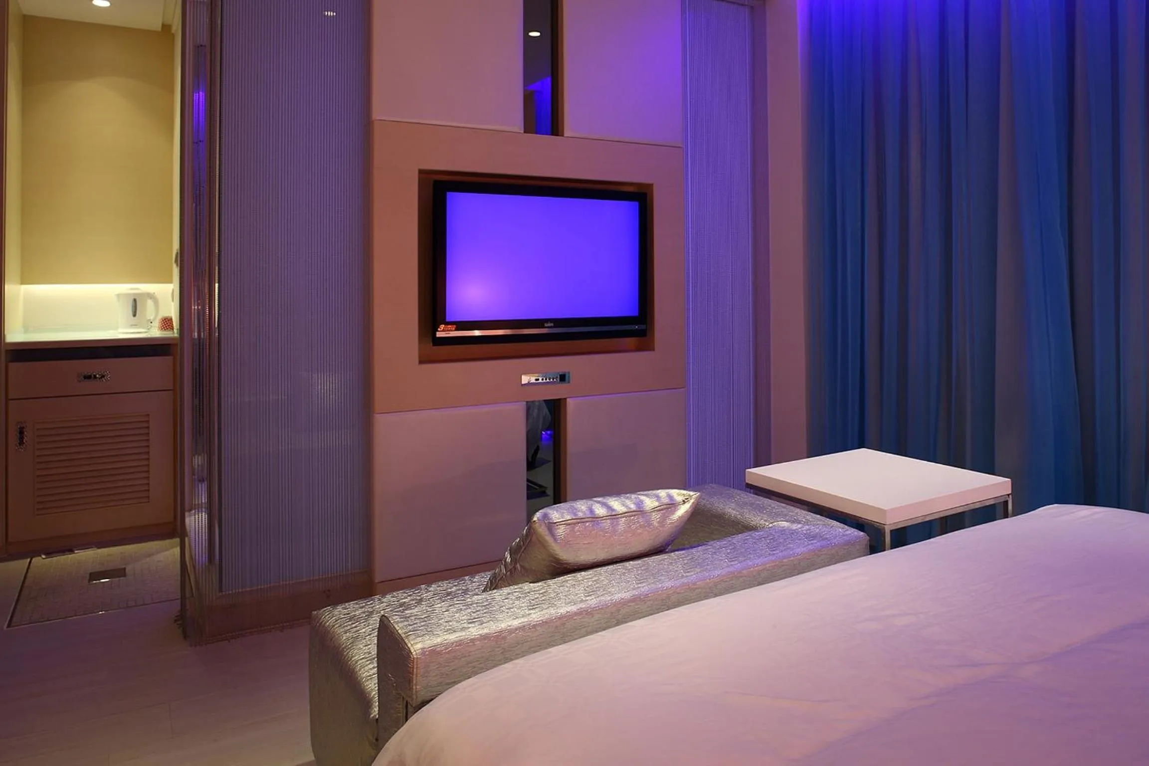 TV and multimedia, Bed in Hsiangkelira Hotel