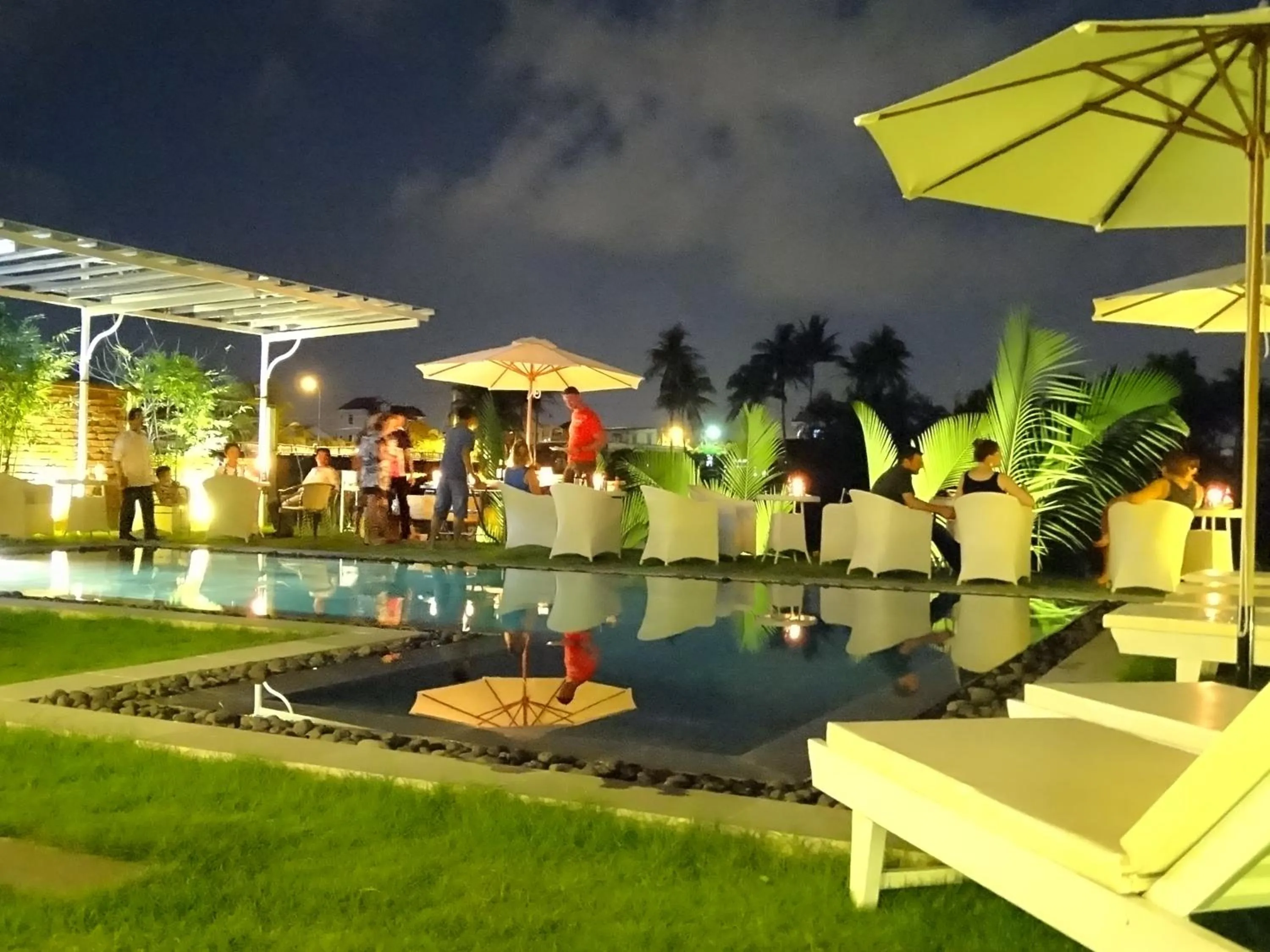 Night in Ylang Garden Villa