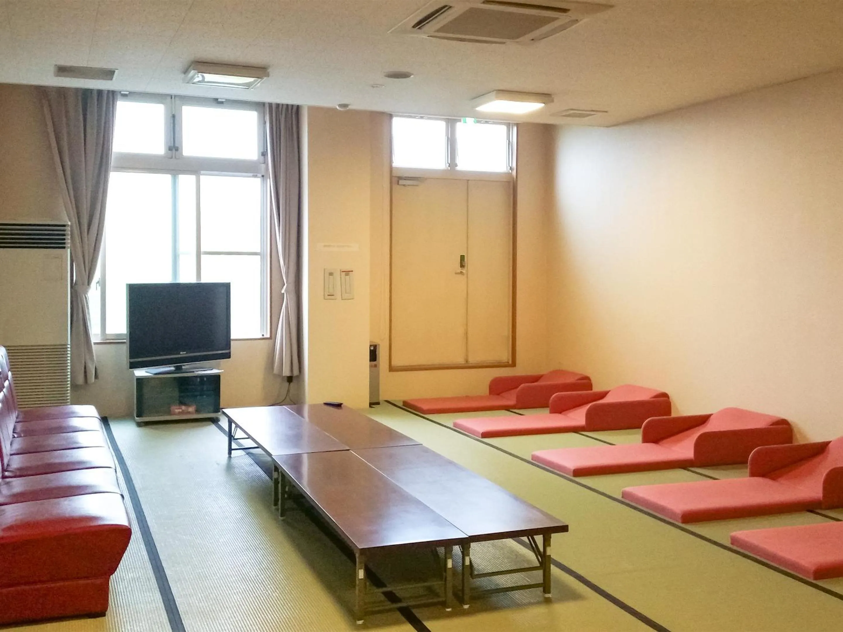 Photo of the whole room in Natural Onsen Hostel Hidamari no Yu