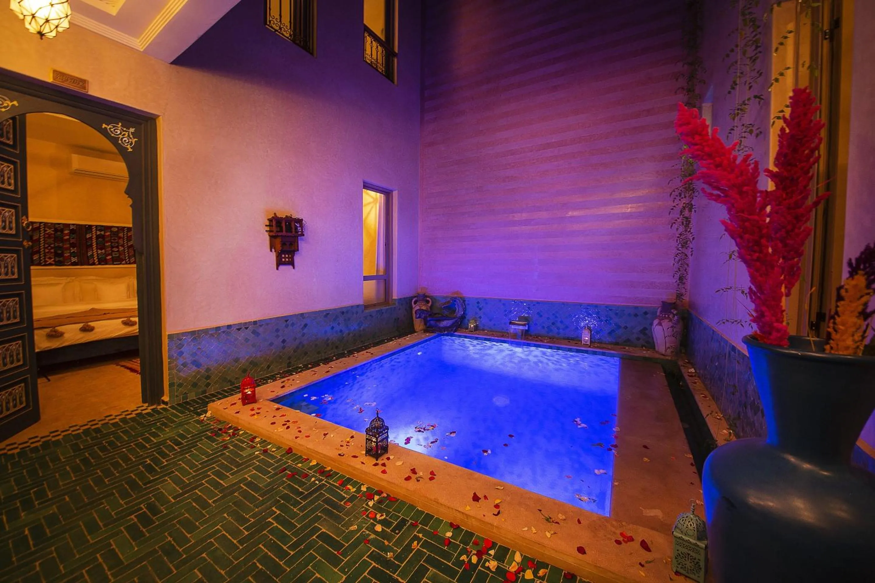 Swimming pool in Riad Atrium & Spa