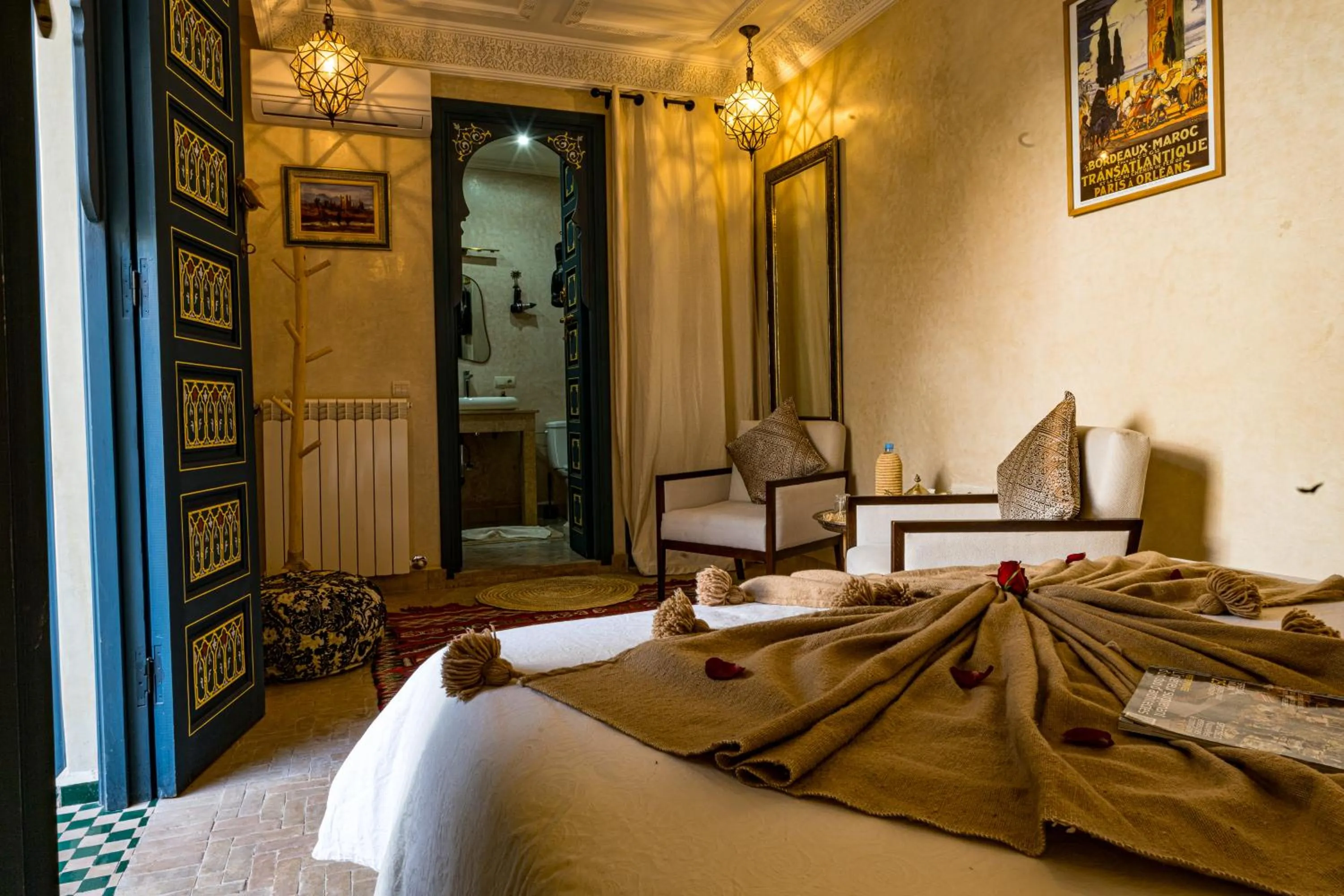 Bedroom, Bed in Riad Atrium & Spa