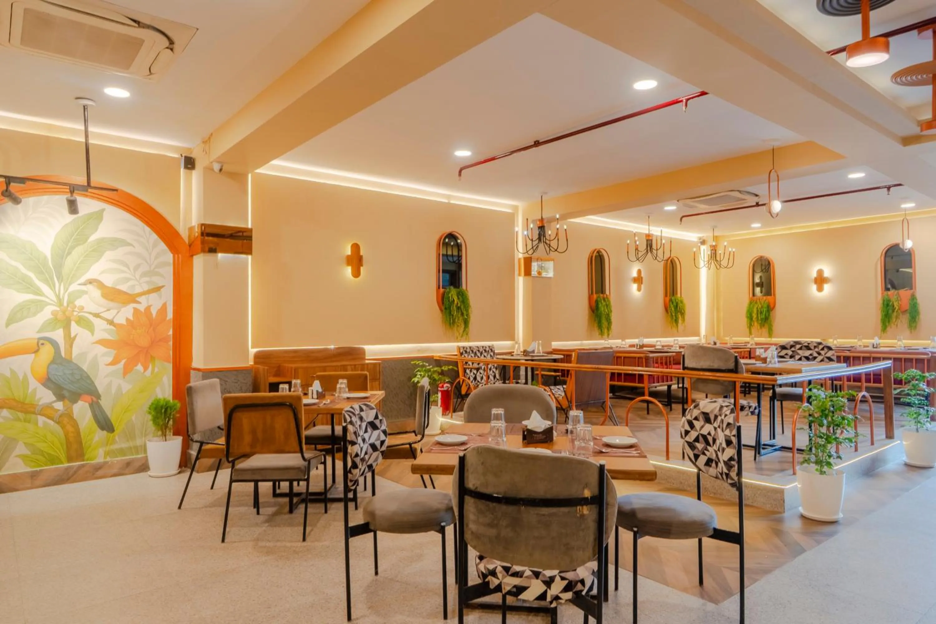 Restaurant/places to eat in Treebo Shivam Inn Near Singapore Mall