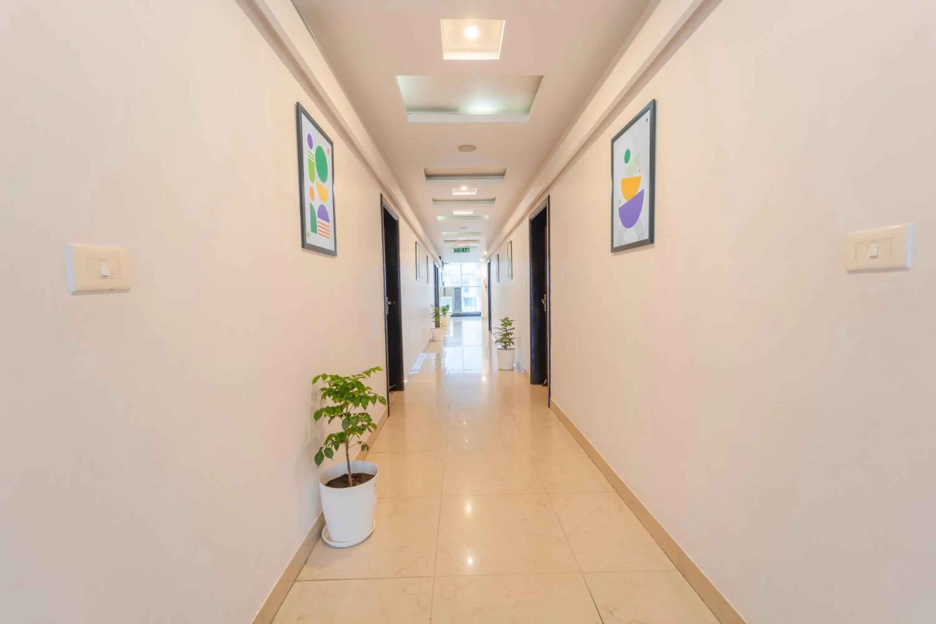 Lobby or reception in Treebo Shivam Inn Near Singapore Mall