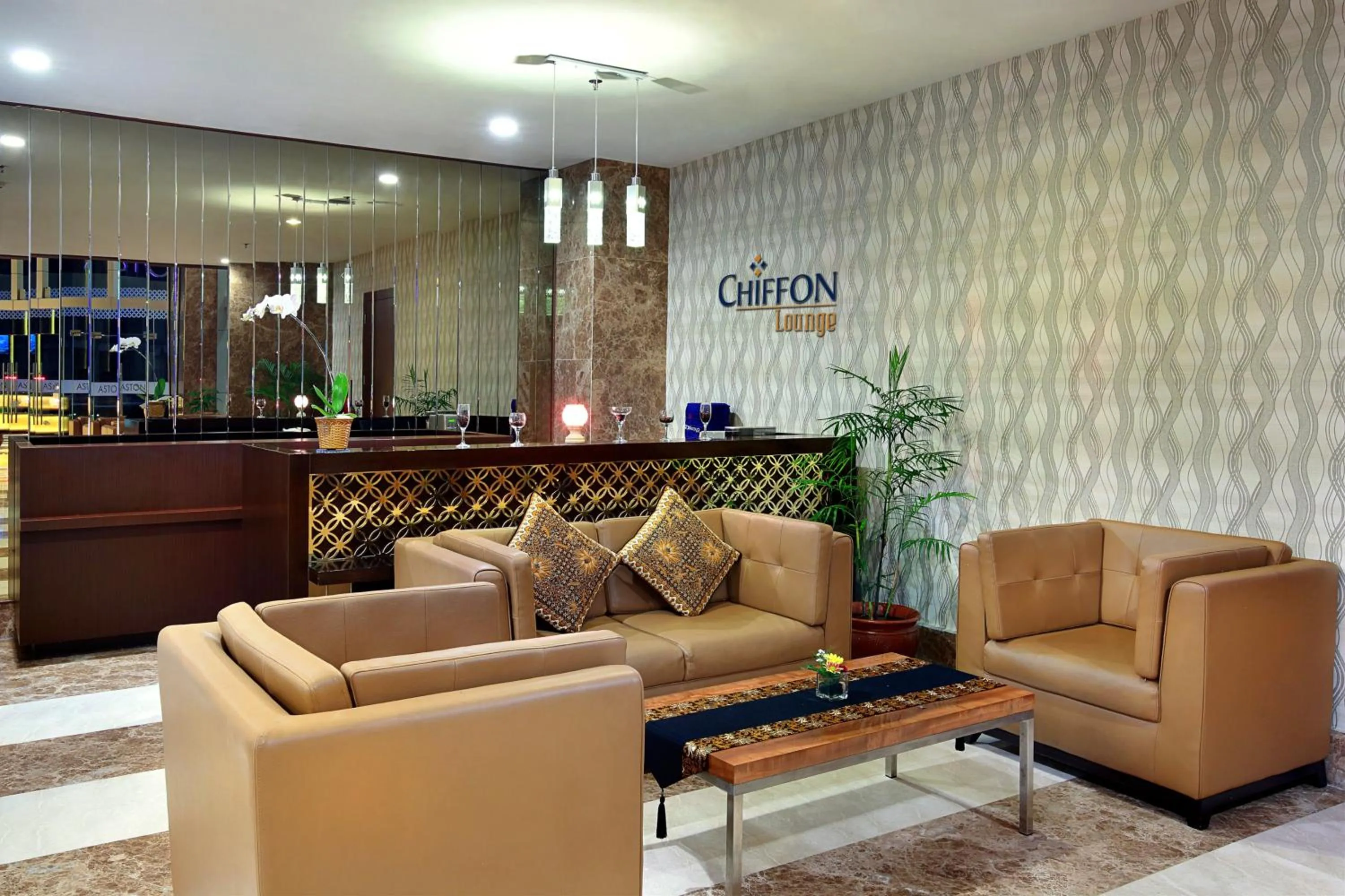 Lounge or bar in Aston Solo Hotel