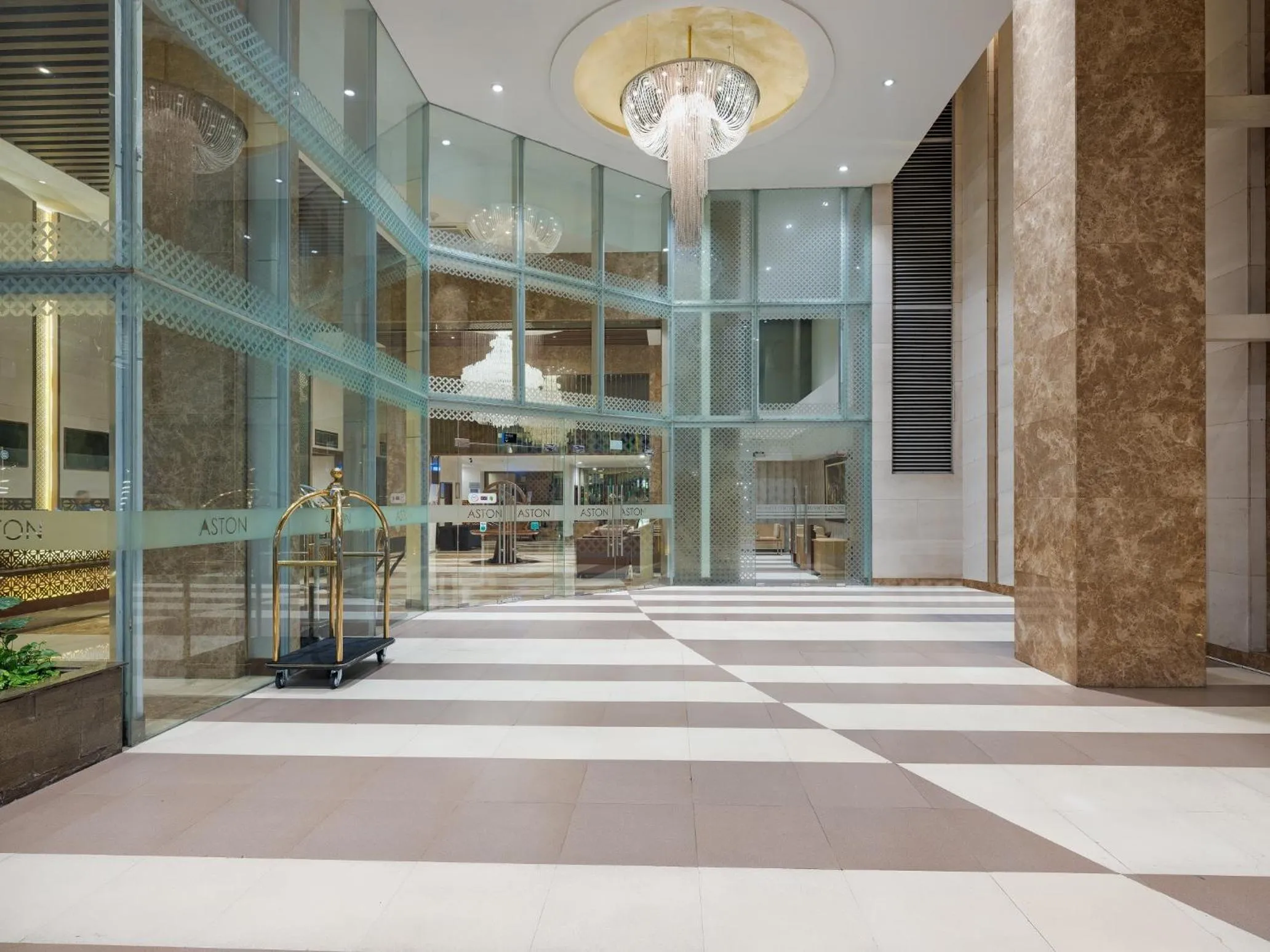 Facade/entrance in Aston Solo Hotel