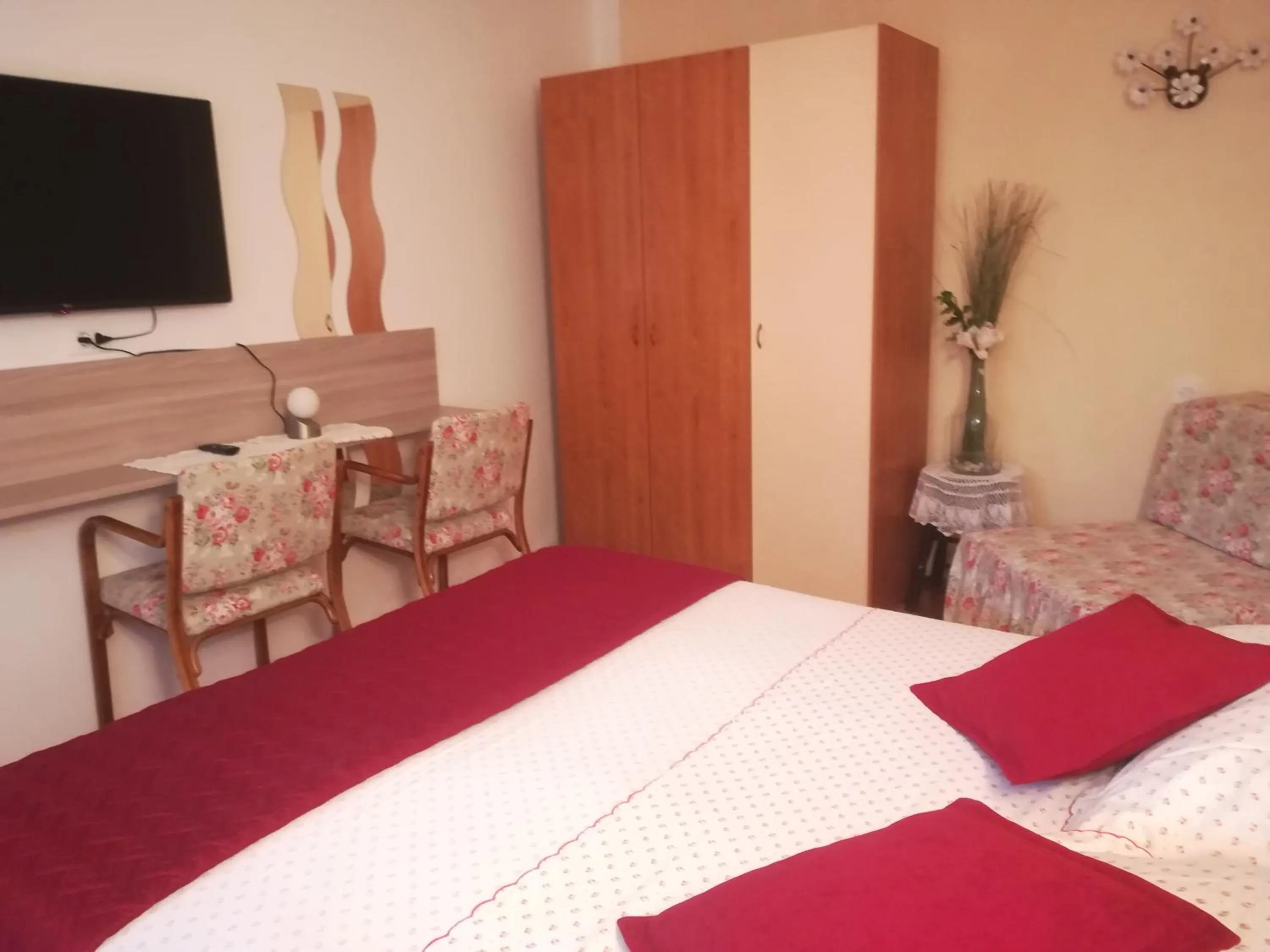 TV and multimedia in Apartmani Villa Otilija