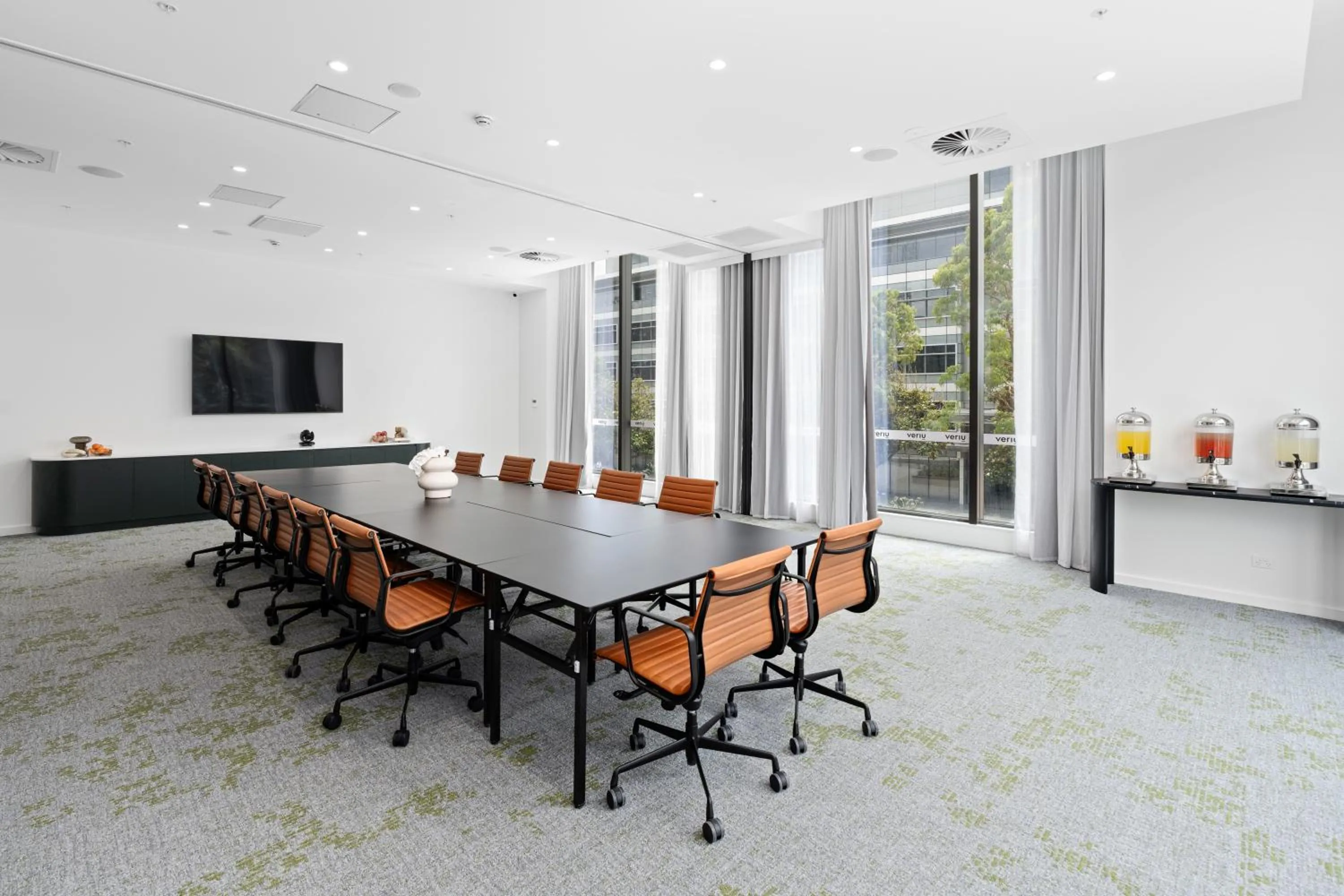 Meeting/conference room in Veriu Macquarie Park