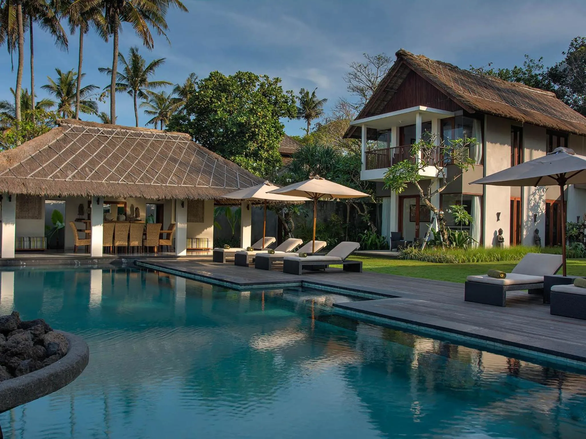 Garden view in Seseh Beach Villas