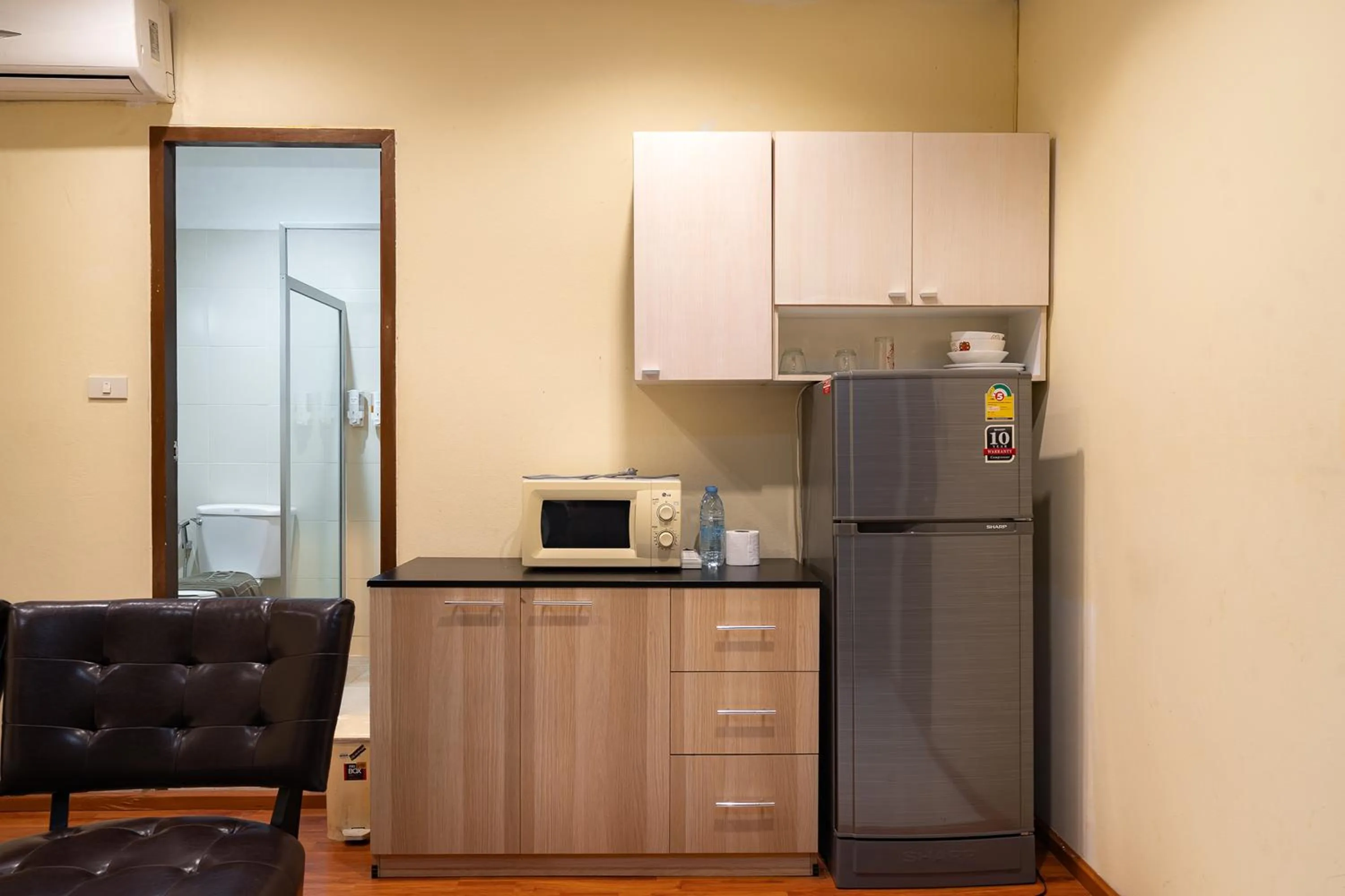 Kitchen or kitchenette in 23 AVA at Saladaeng