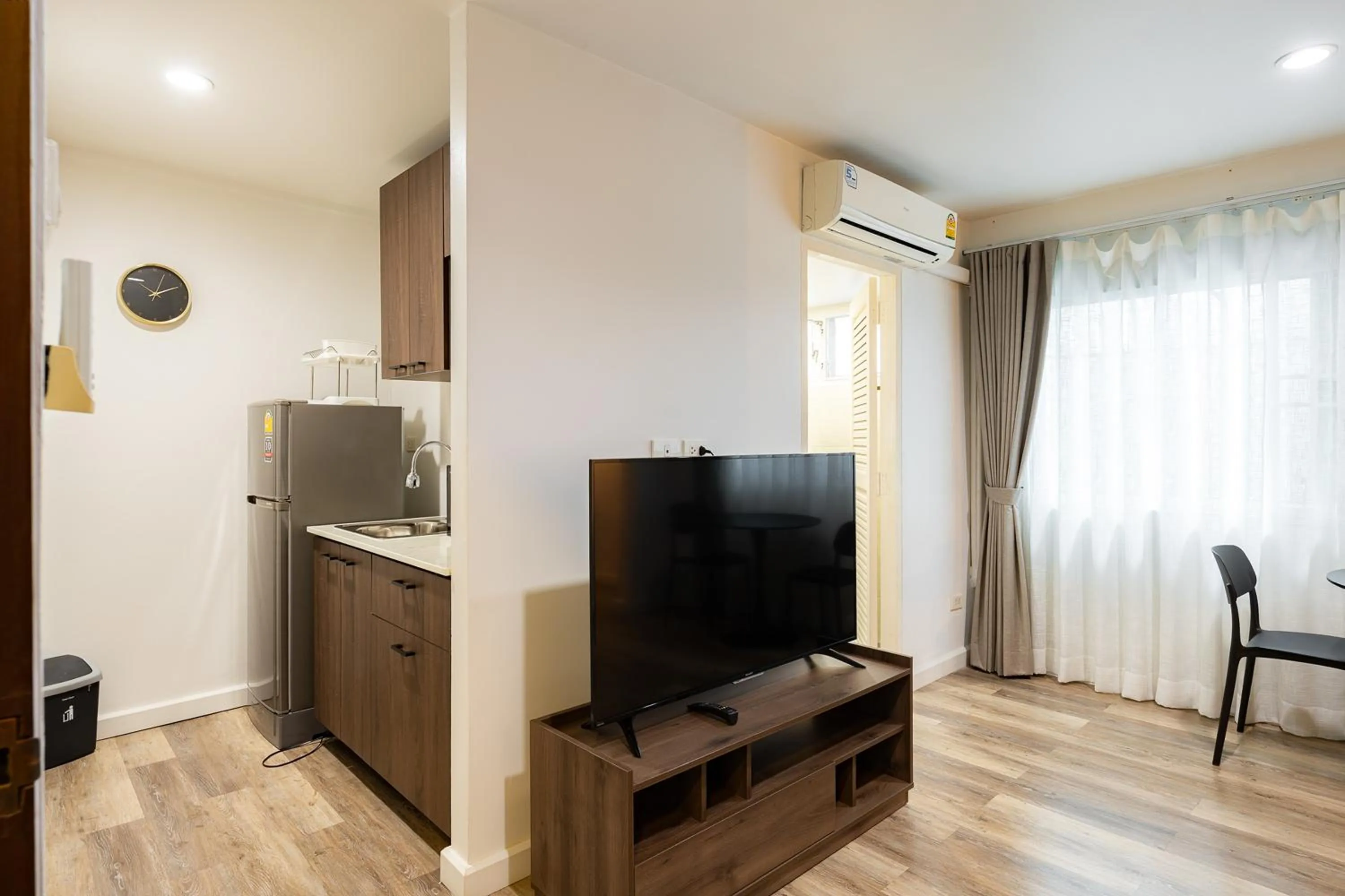 TV and multimedia in 23 AVA at Saladaeng