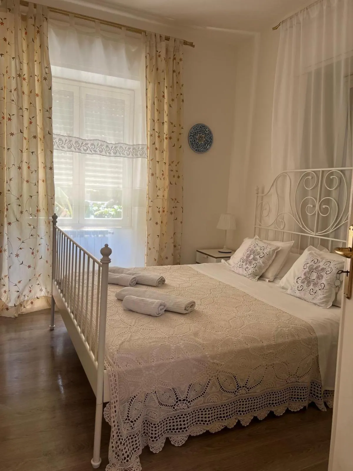 Bedroom, Bed in La Guardiola Di Angela e Nino