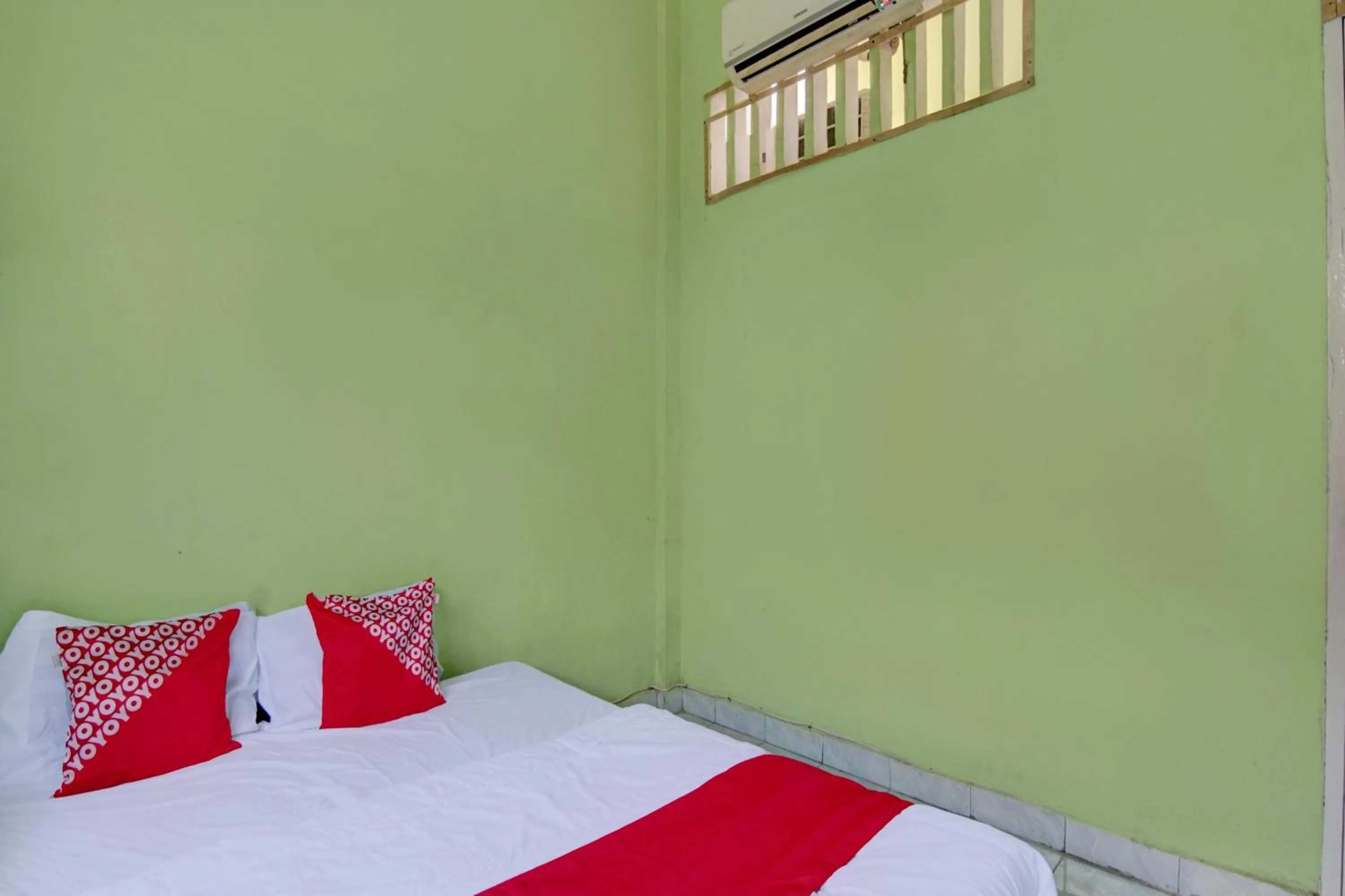 Bedroom, Bed in Hotel O Angsana Aglow Homestay Near Taman Angsana