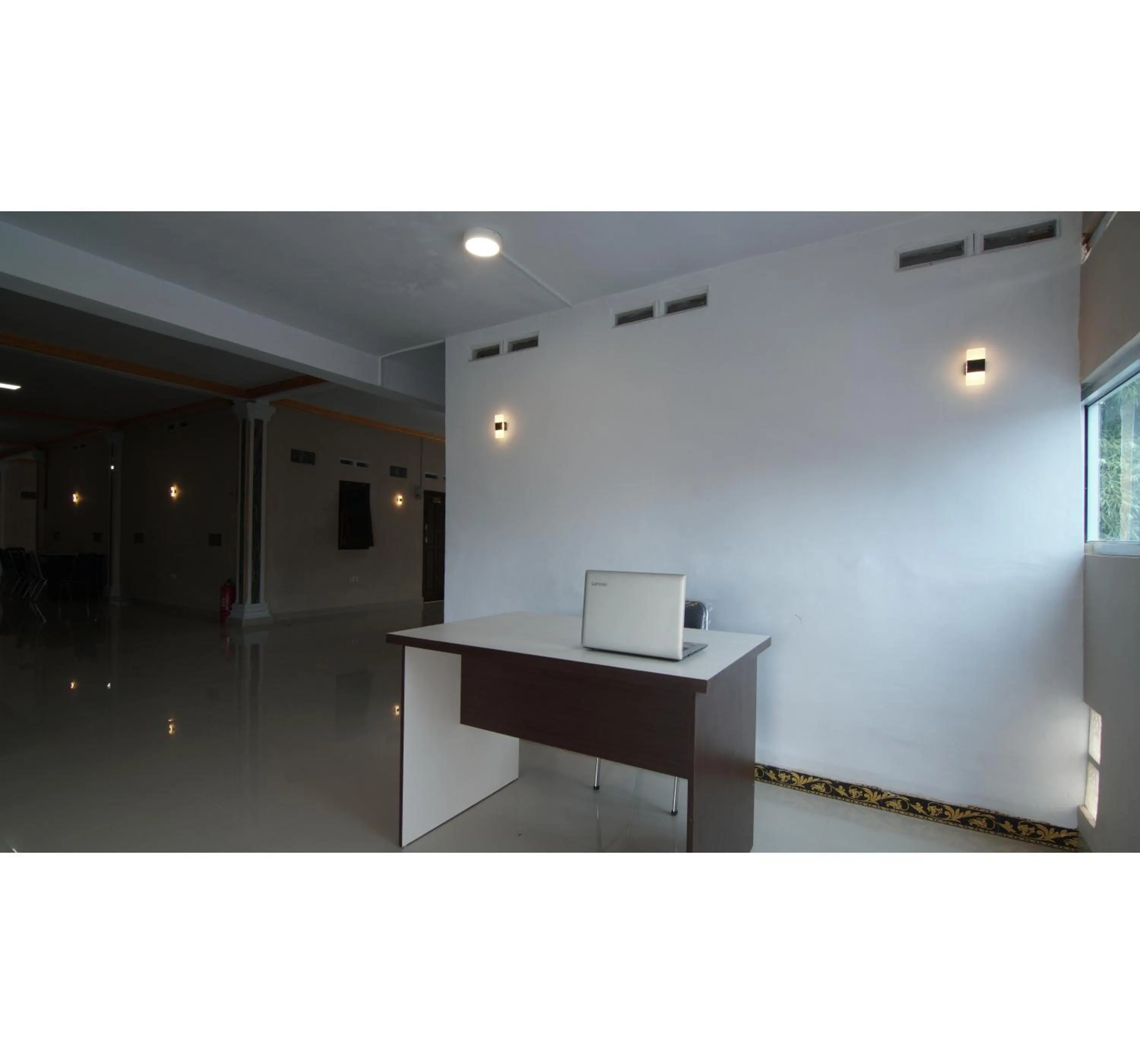 Lobby or reception in Hotel O Ananda Homestay Syariah