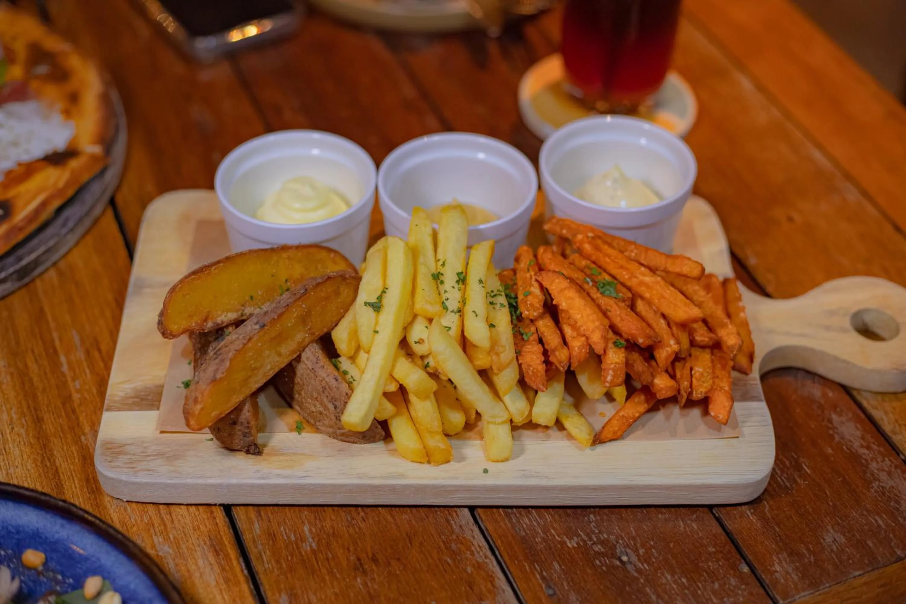 Restaurant/places to eat in Sea Sun Bed & Beyond