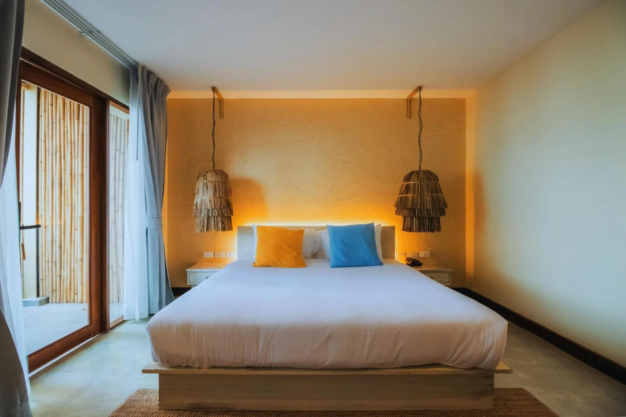 Bed in Sea Sun Bed & Beyond