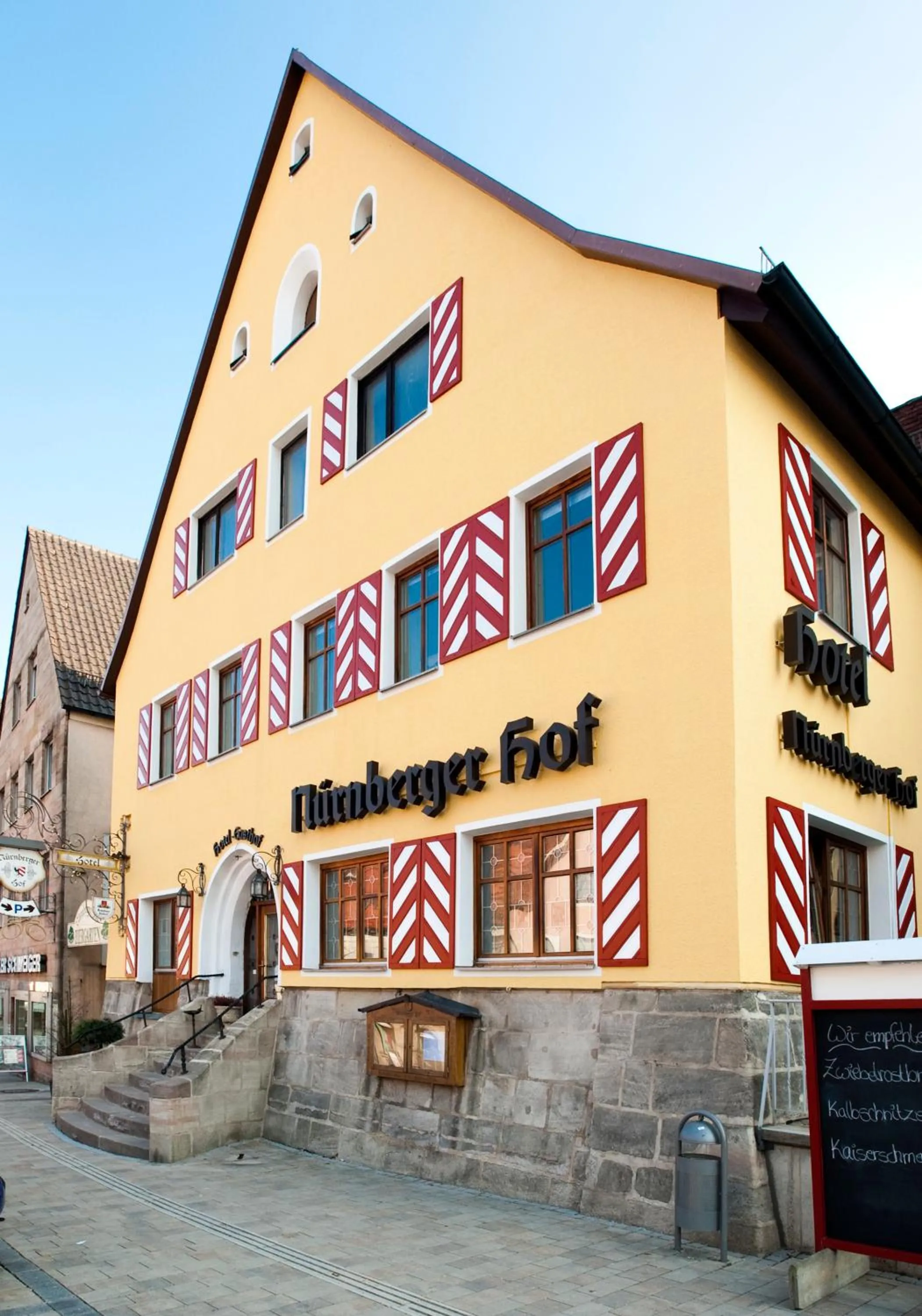 Facade/entrance in Hotel Nürnberger Hof in Altdorf