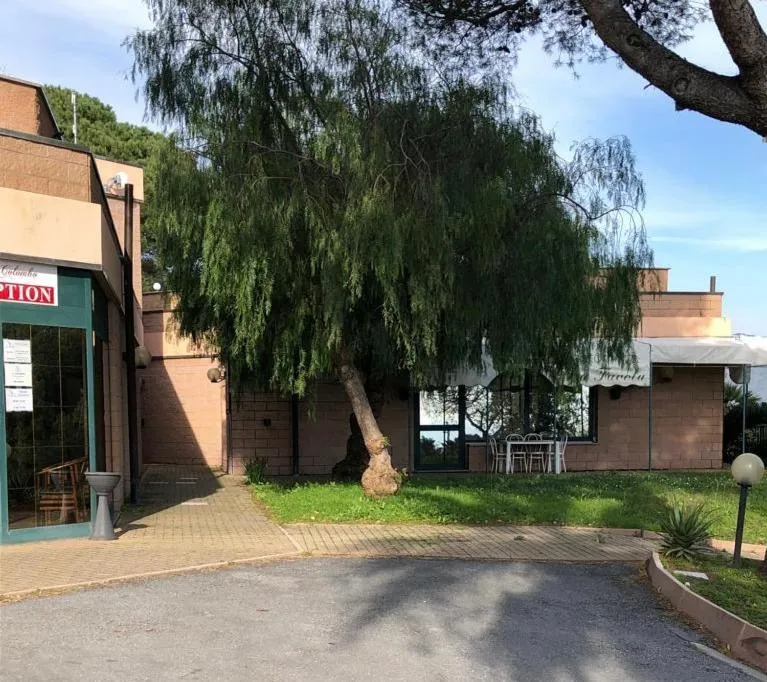 Restaurant/places to eat, Property Building in VILLAGGIO ANDORA COLOMBO