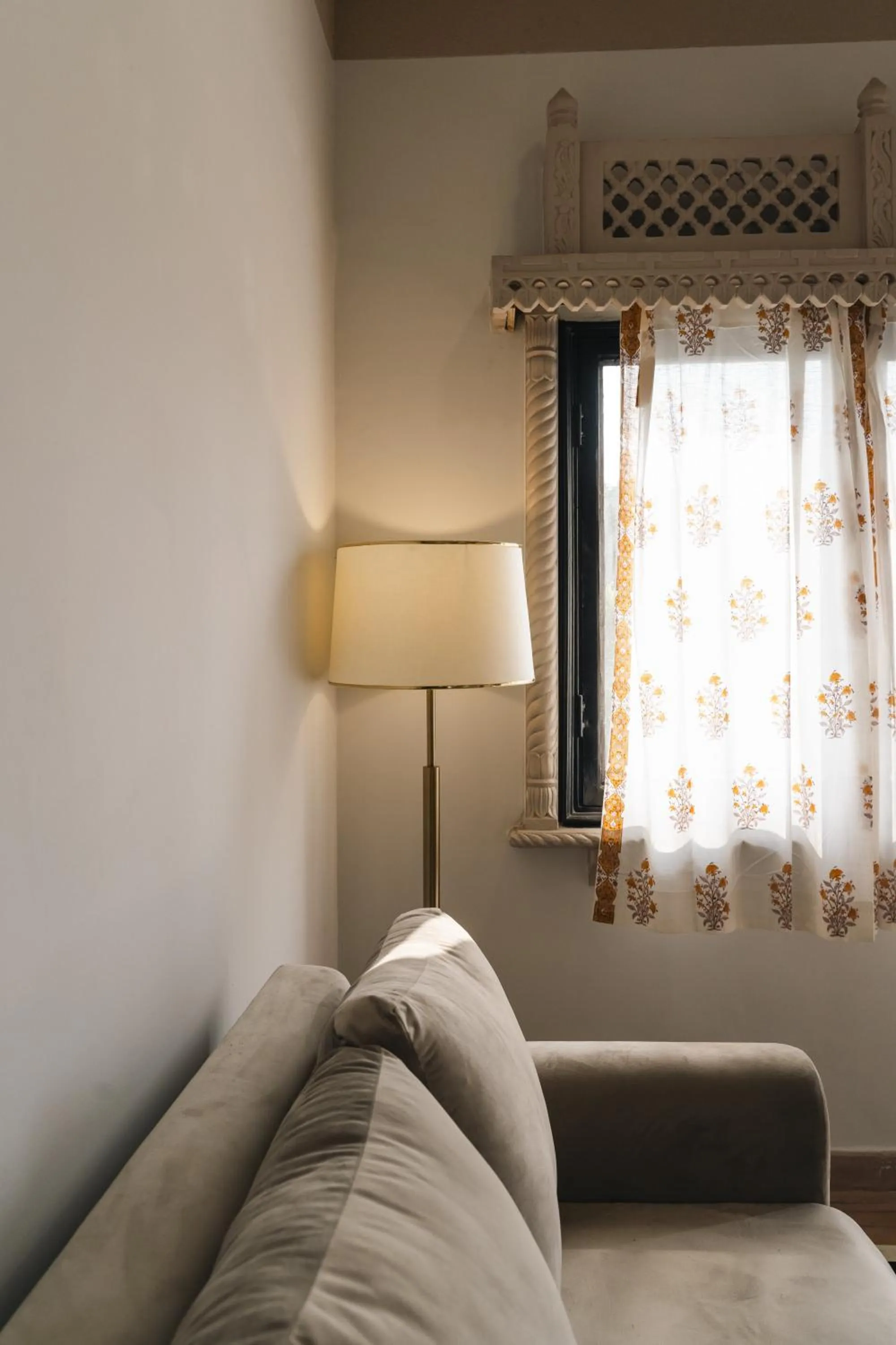 Seating area, Bed in Firebrick Boutique Residences - GARNET HOUSE