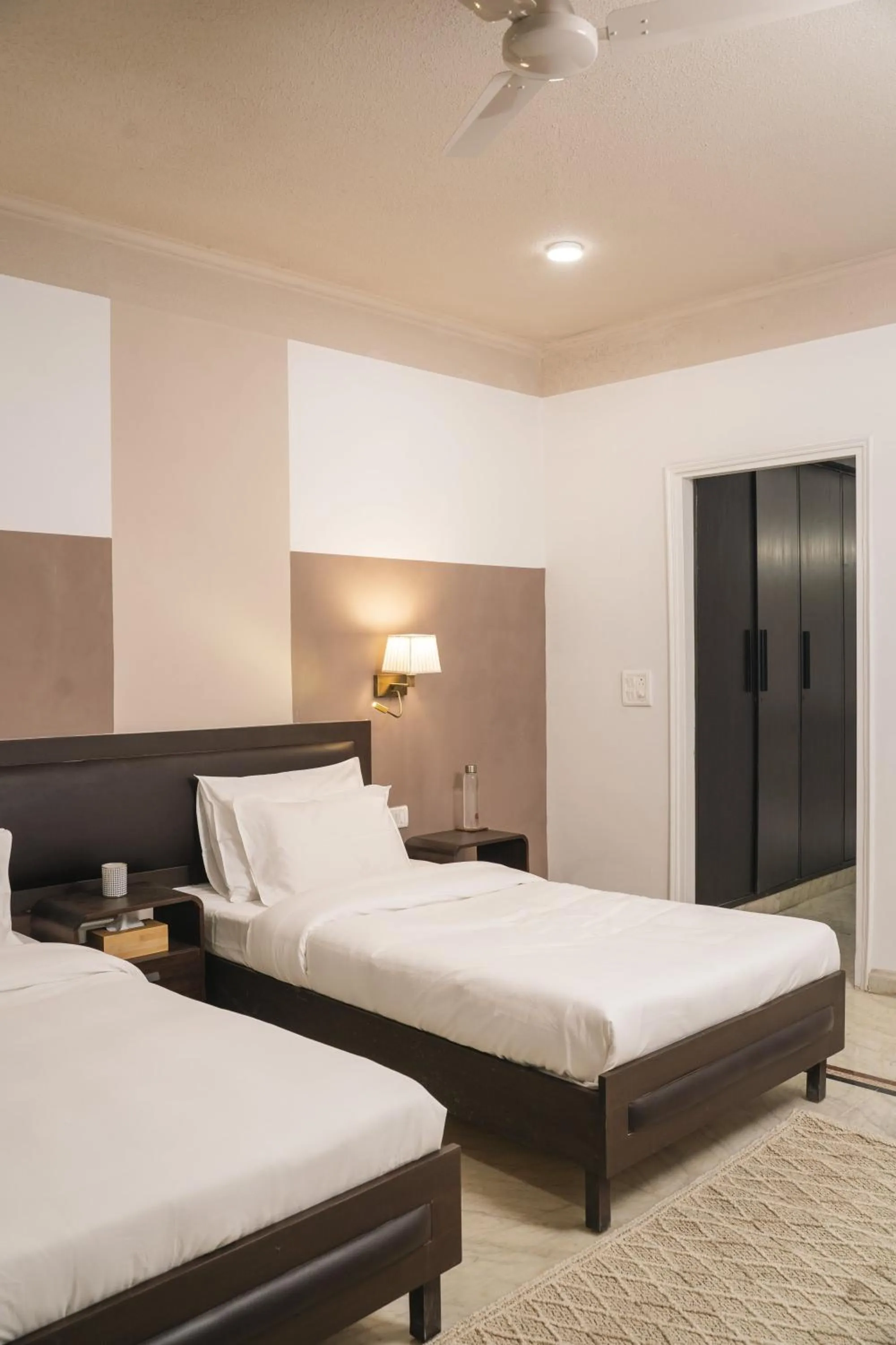 Bed in Firebrick Boutique Residences - GARNET HOUSE