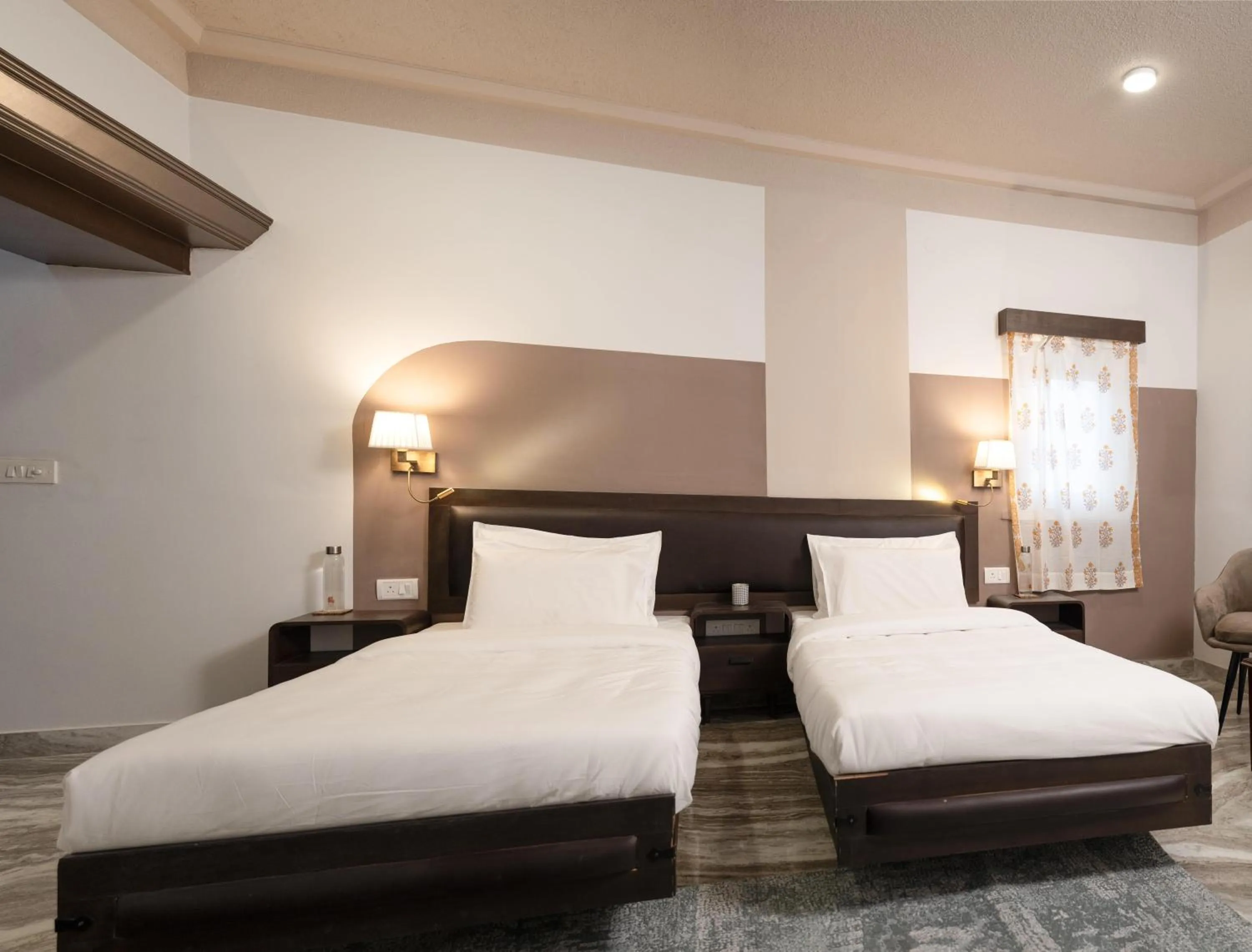 Bed in Firebrick Boutique Residences - GARNET HOUSE