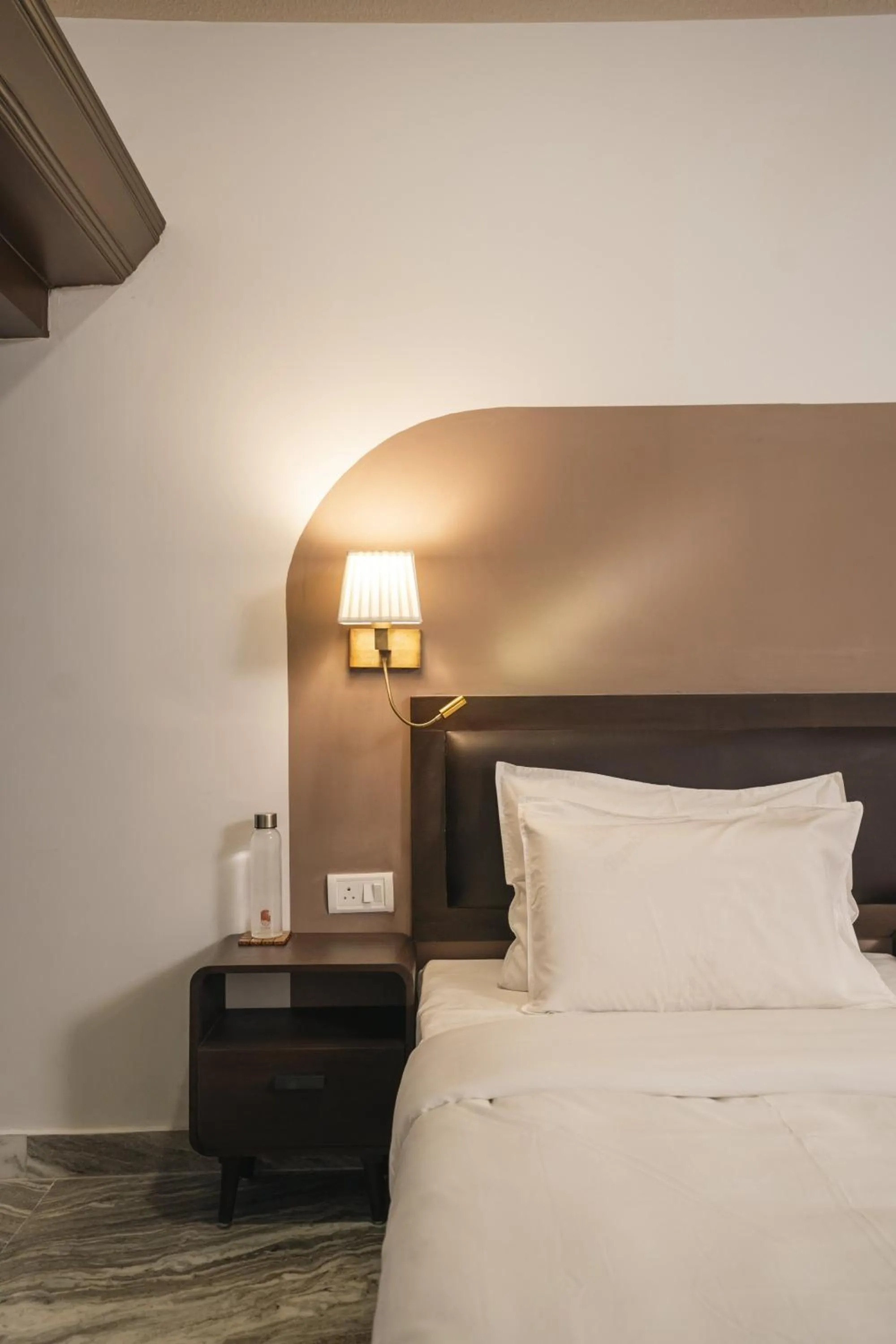 Bed in Firebrick Boutique Residences - GARNET HOUSE