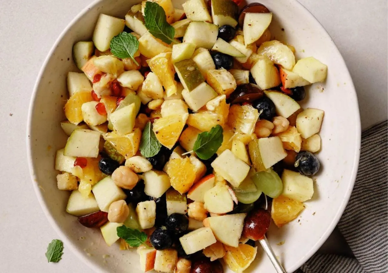 Breakfast in Firebrick Boutique Residences - GARNET HOUSE