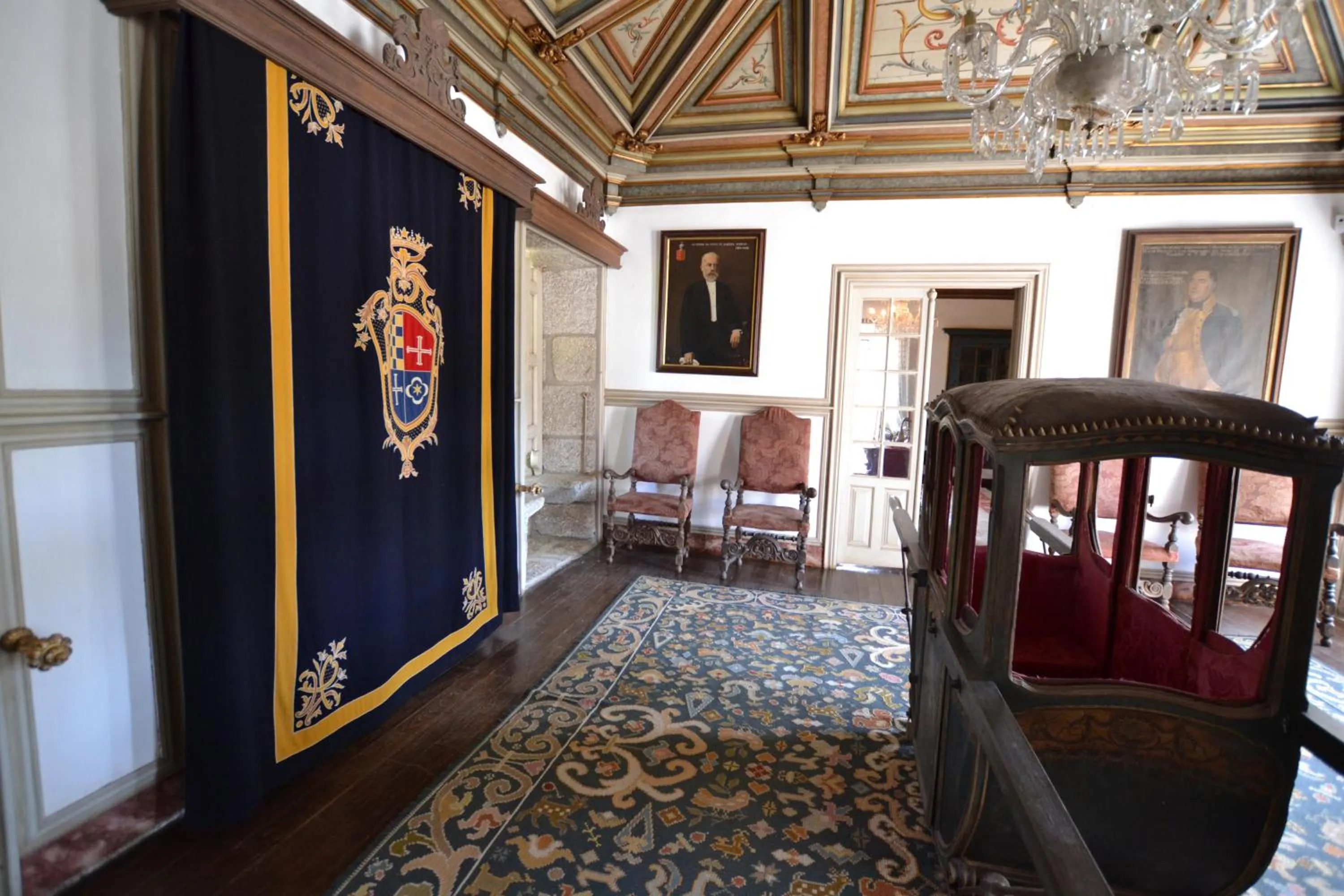 Library in Casa do Ribeiro