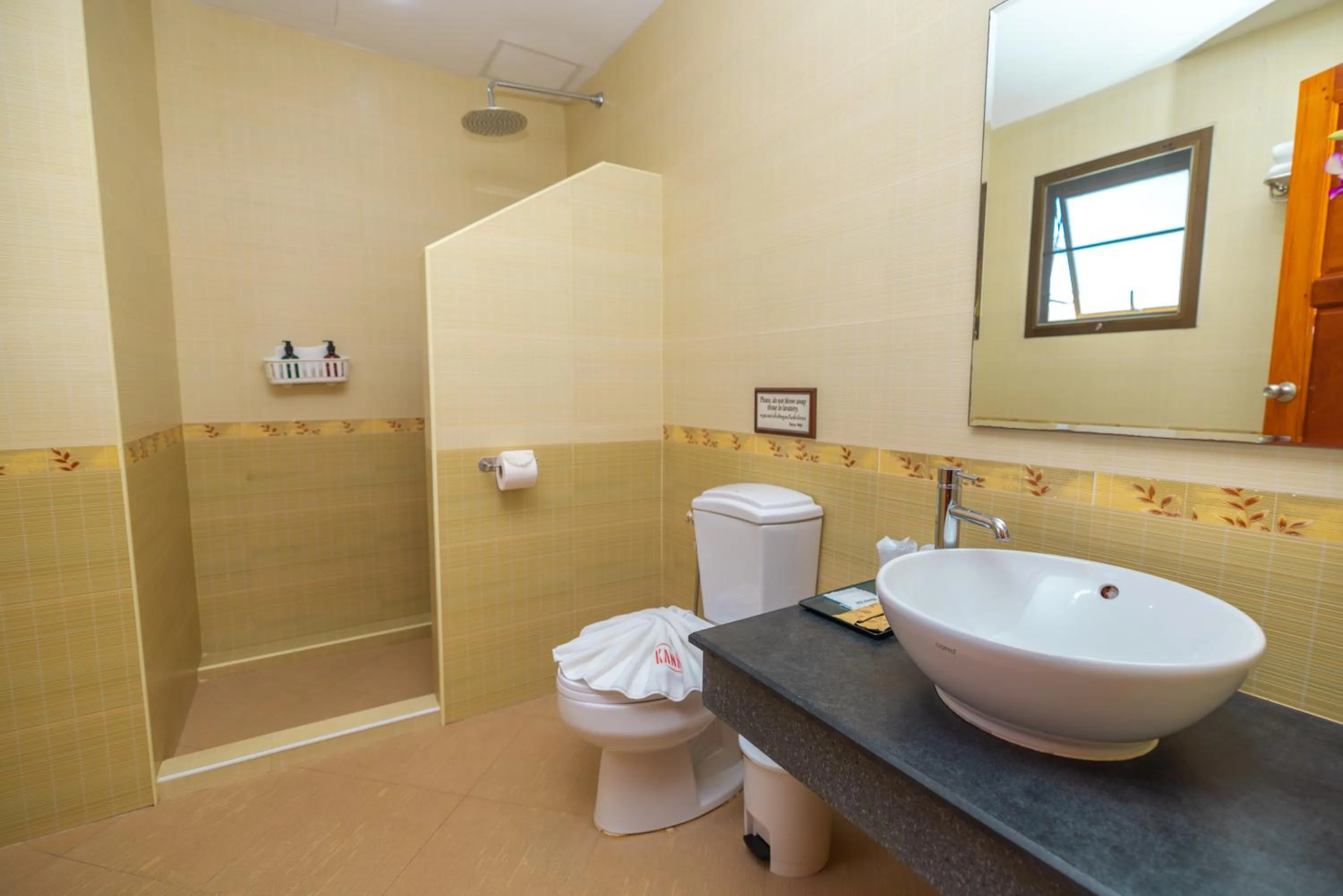 Shower in Kana Hotel Phuket普吉岛卡娜酒店