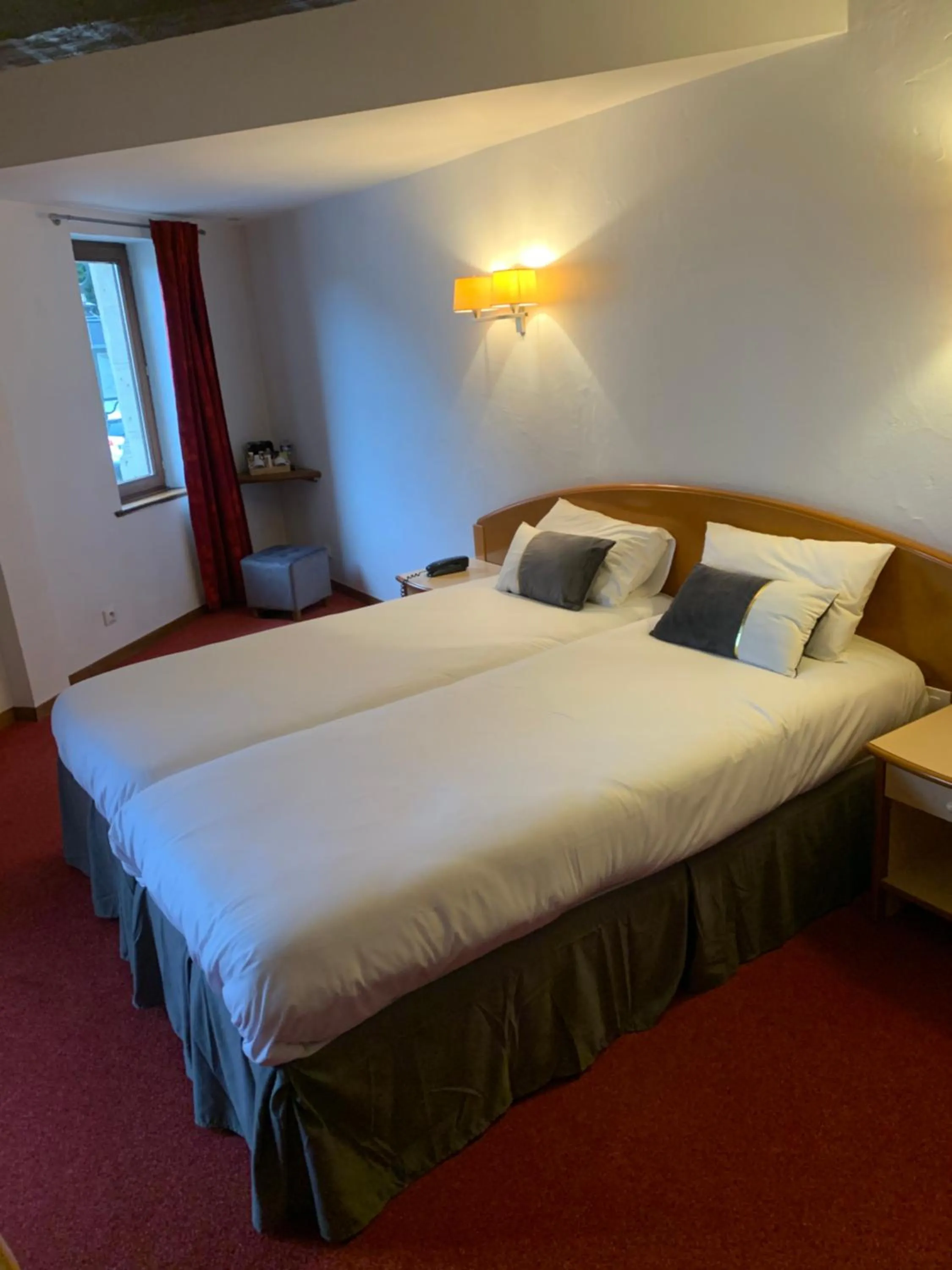 TV and multimedia in AUBERGE DU JEU D'ARC