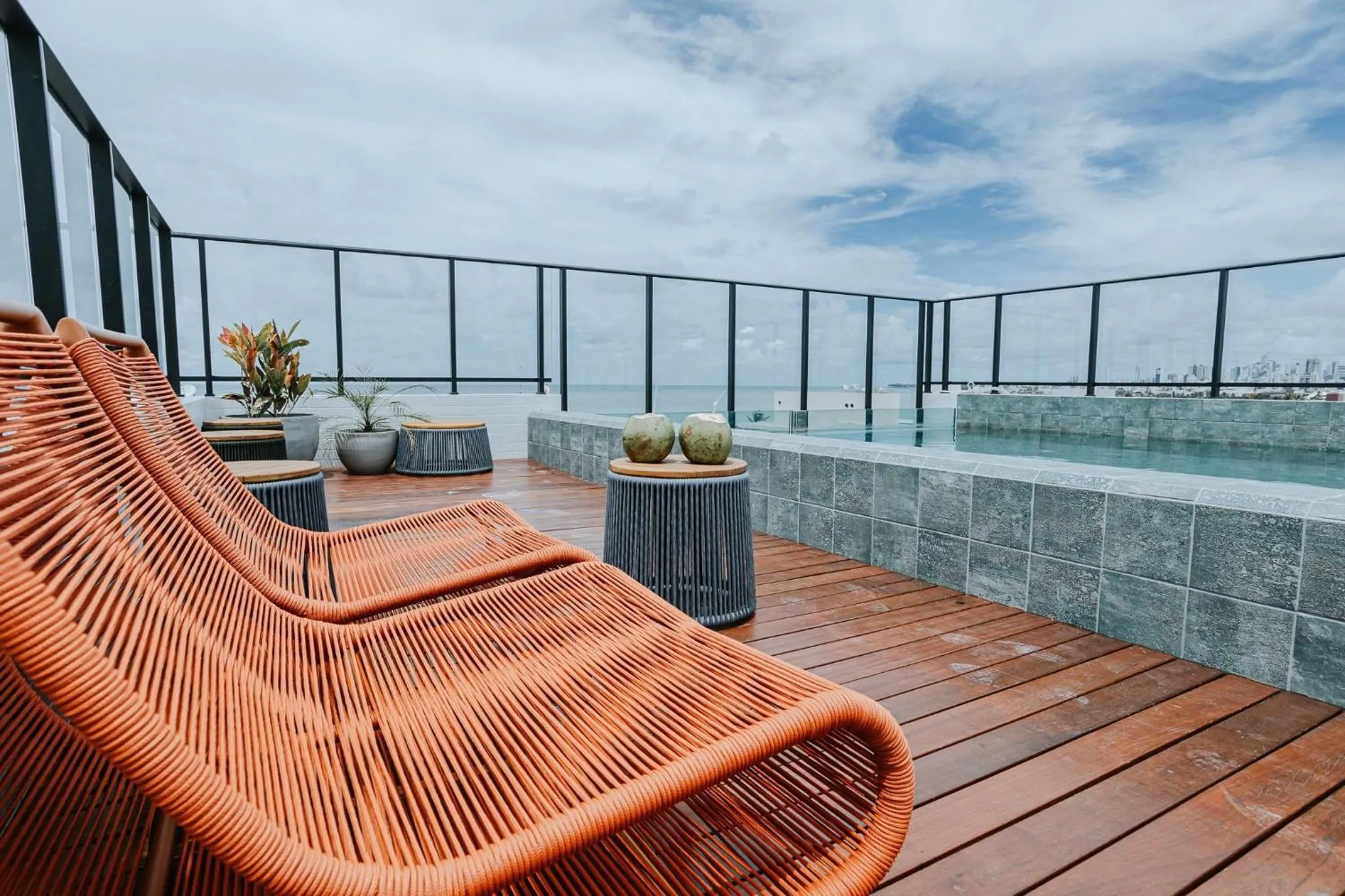 Swimming pool in Maravilhoso Studio no Bessa