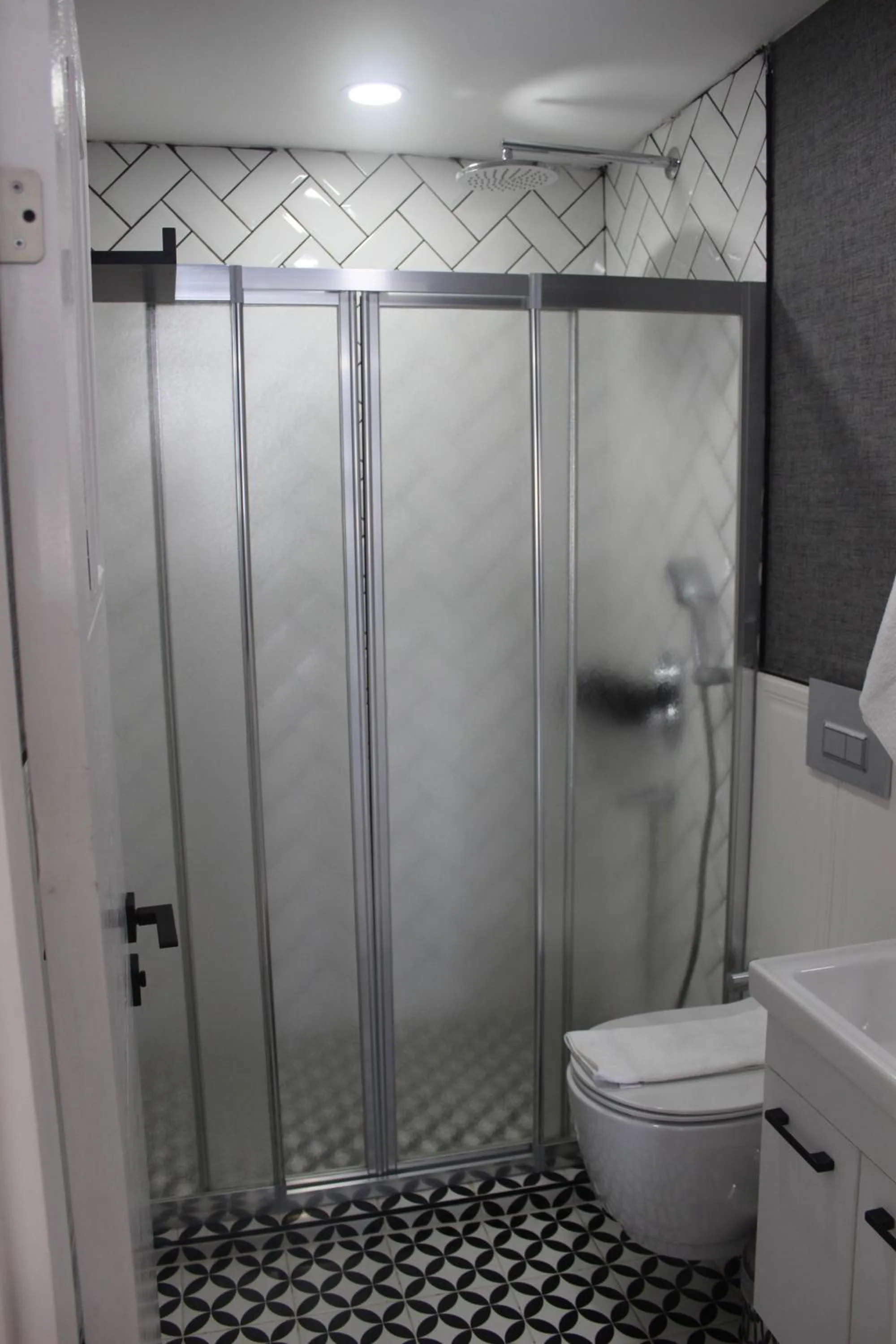 Bathroom in Cosy Suite