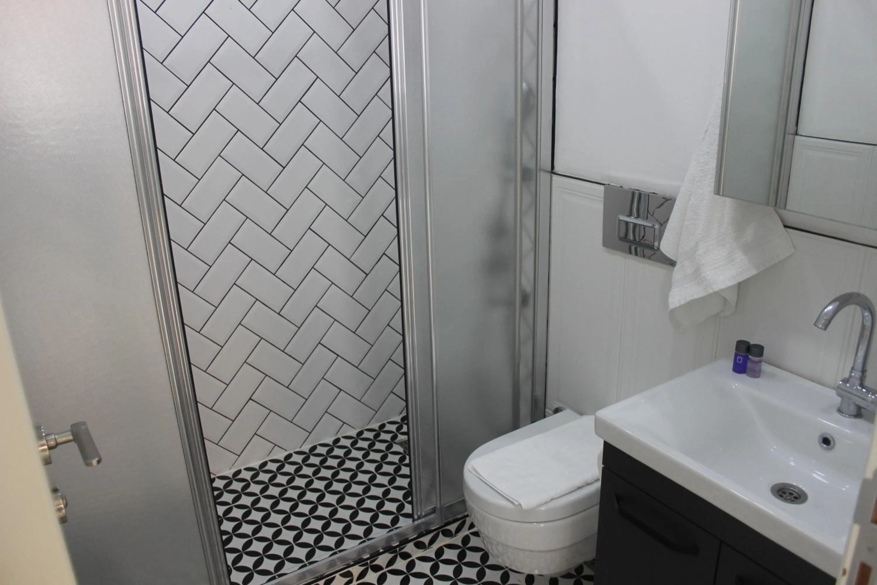 Bathroom in Cosy Suite