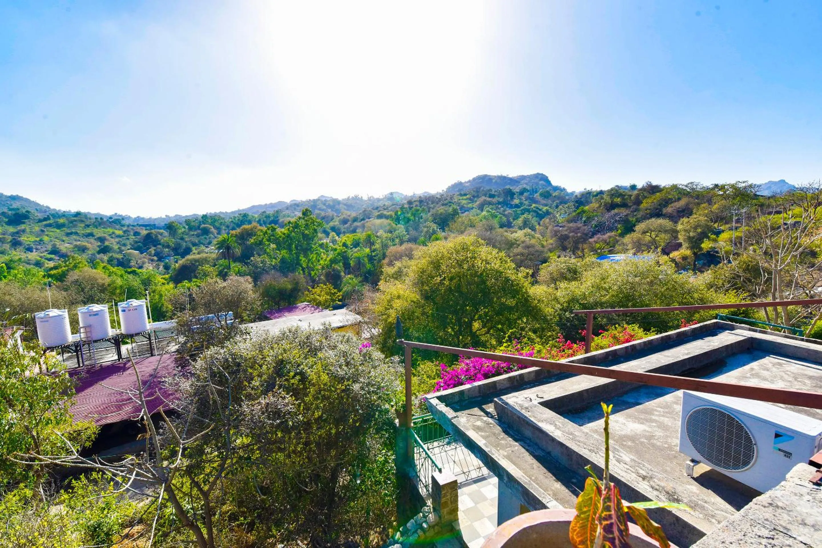 Natural landscape in Castlle Rock, Mount Abu
