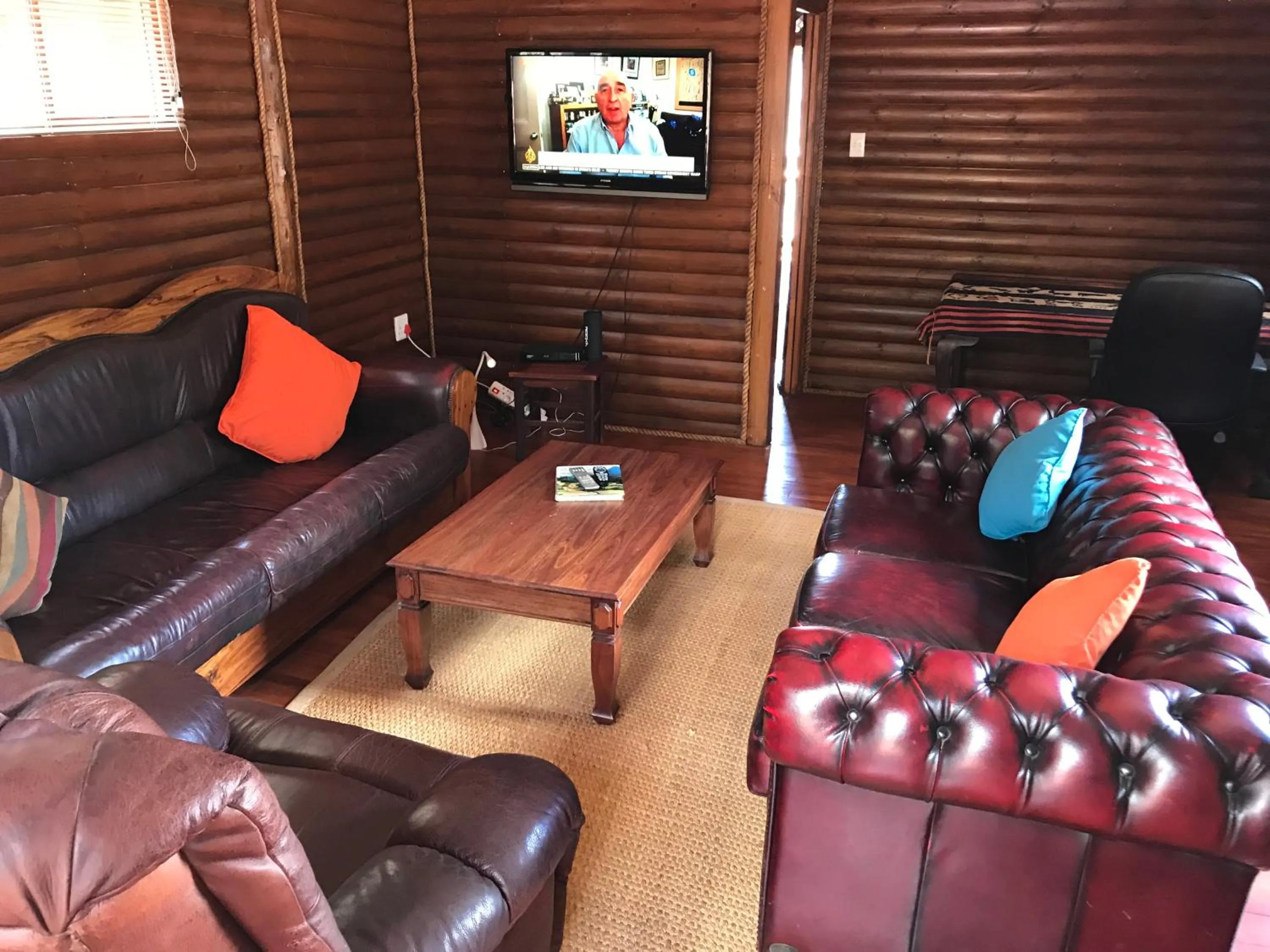 Living room in Amafu Forest Lodge