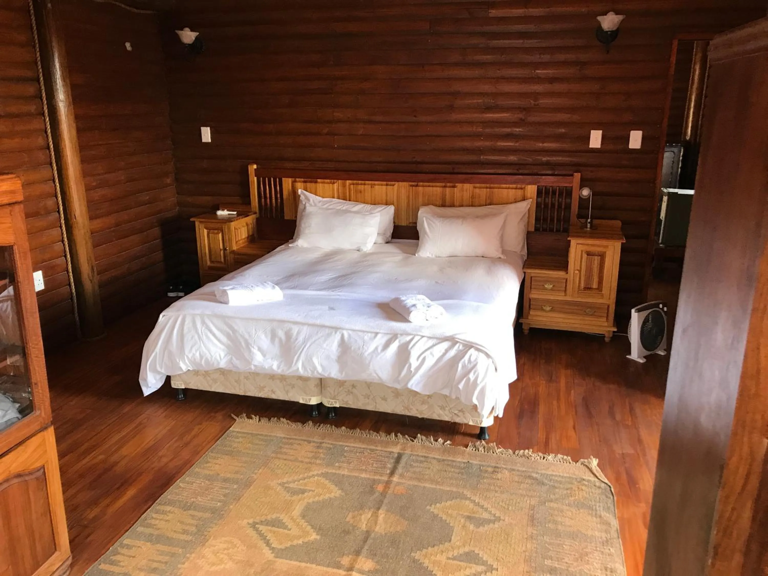 Bedroom, Bed in Amafu Forest Lodge