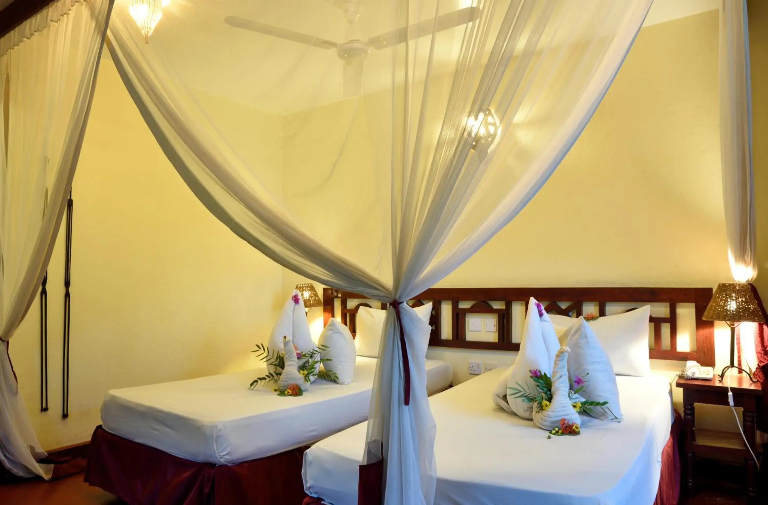 Twin Room in Kia Lodge Twin Room in Kia Lodge