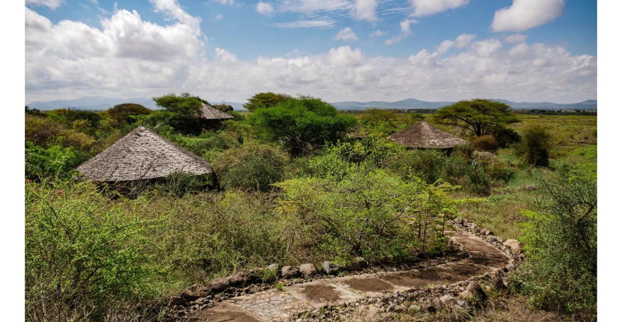 Property building in Kia Airport Lodge