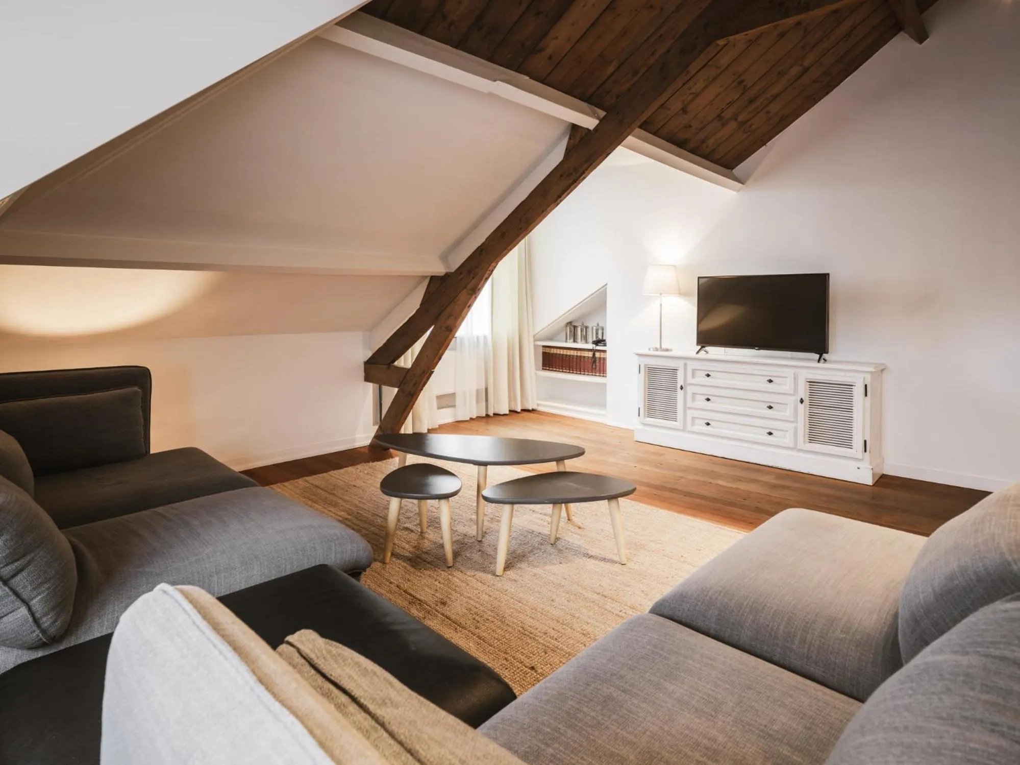 TV and multimedia in Strandhotel Domburg