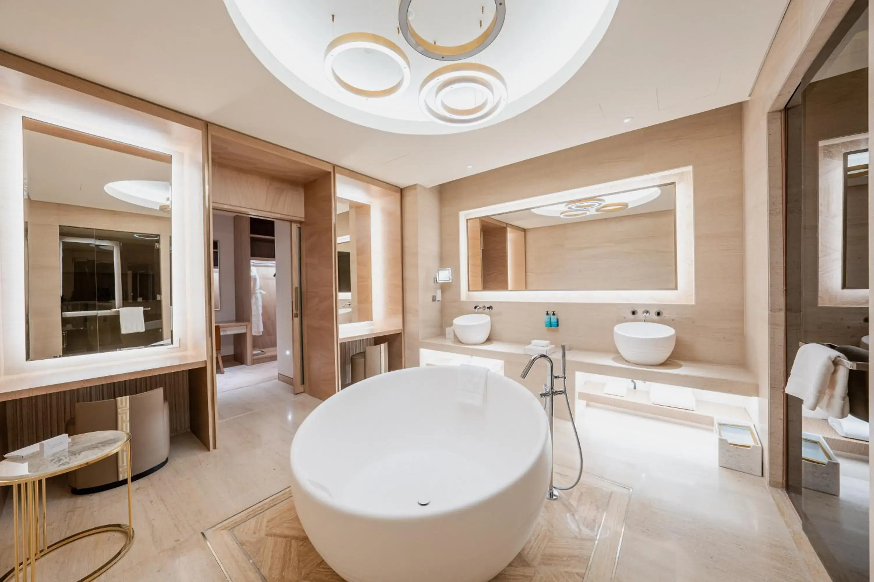 Masterpiece Suite w/Pool, Including New Year Gala Dinner & Party in FIVE Luxe Masterpiece Suite w/Pool, Including New Year Gala Dinner & Party in FIVE Luxe