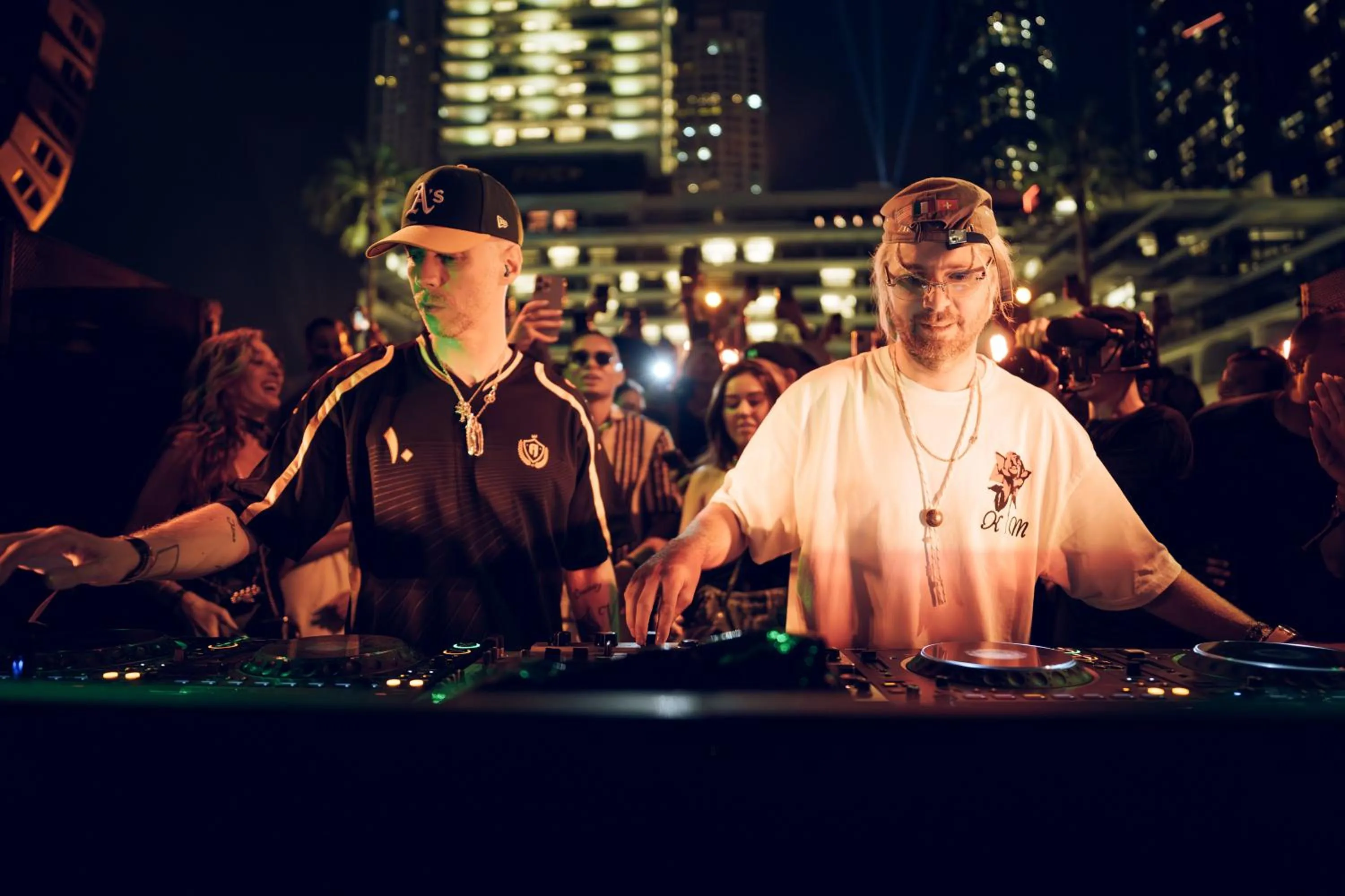 group of guests in FIVE Luxe