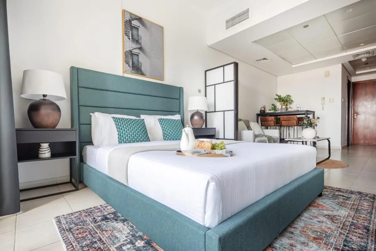 Other, Bed in Frank Porter - Lake View Tower