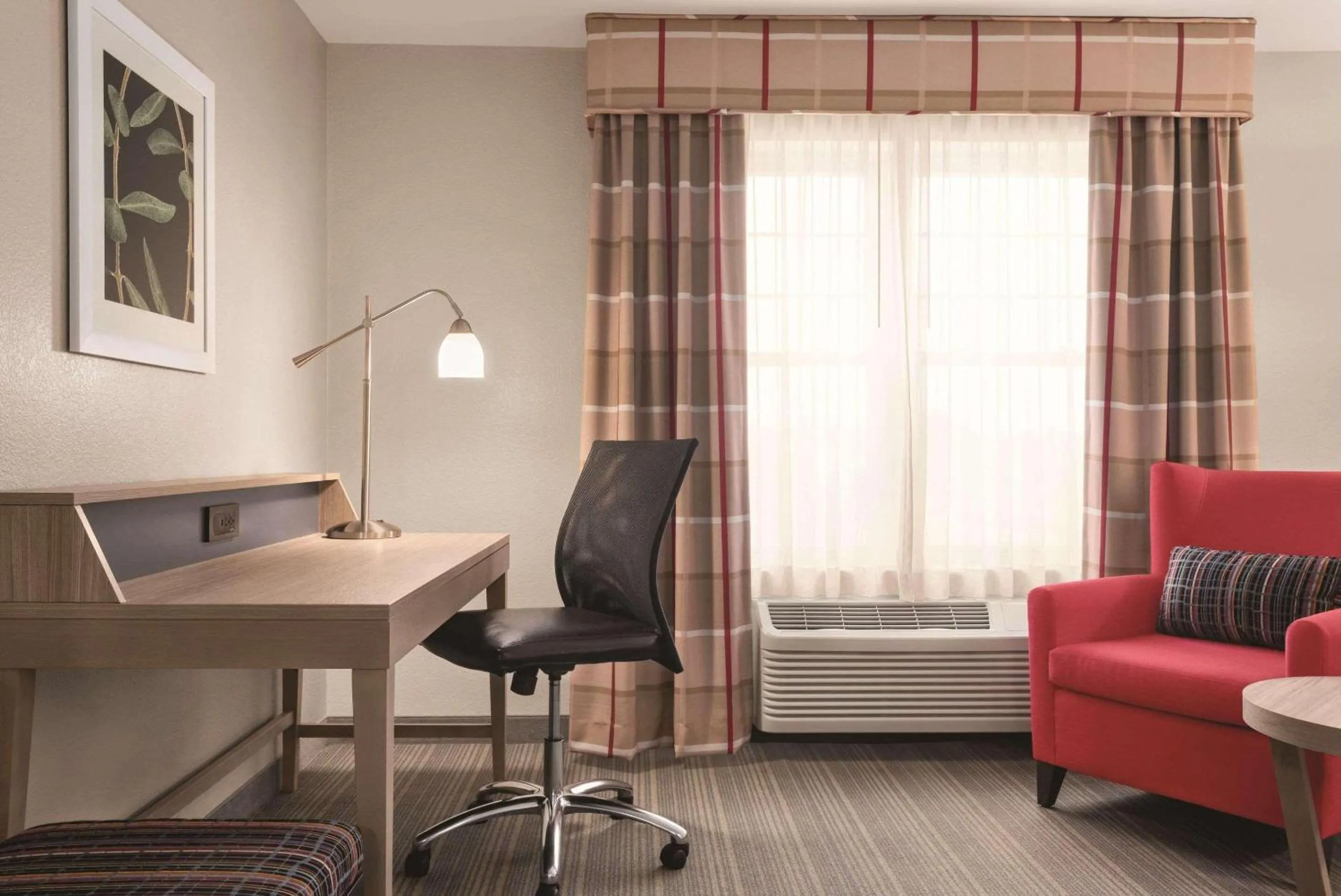 Bedroom in Country Inn & Suites by Radisson, Schaumburg, IL