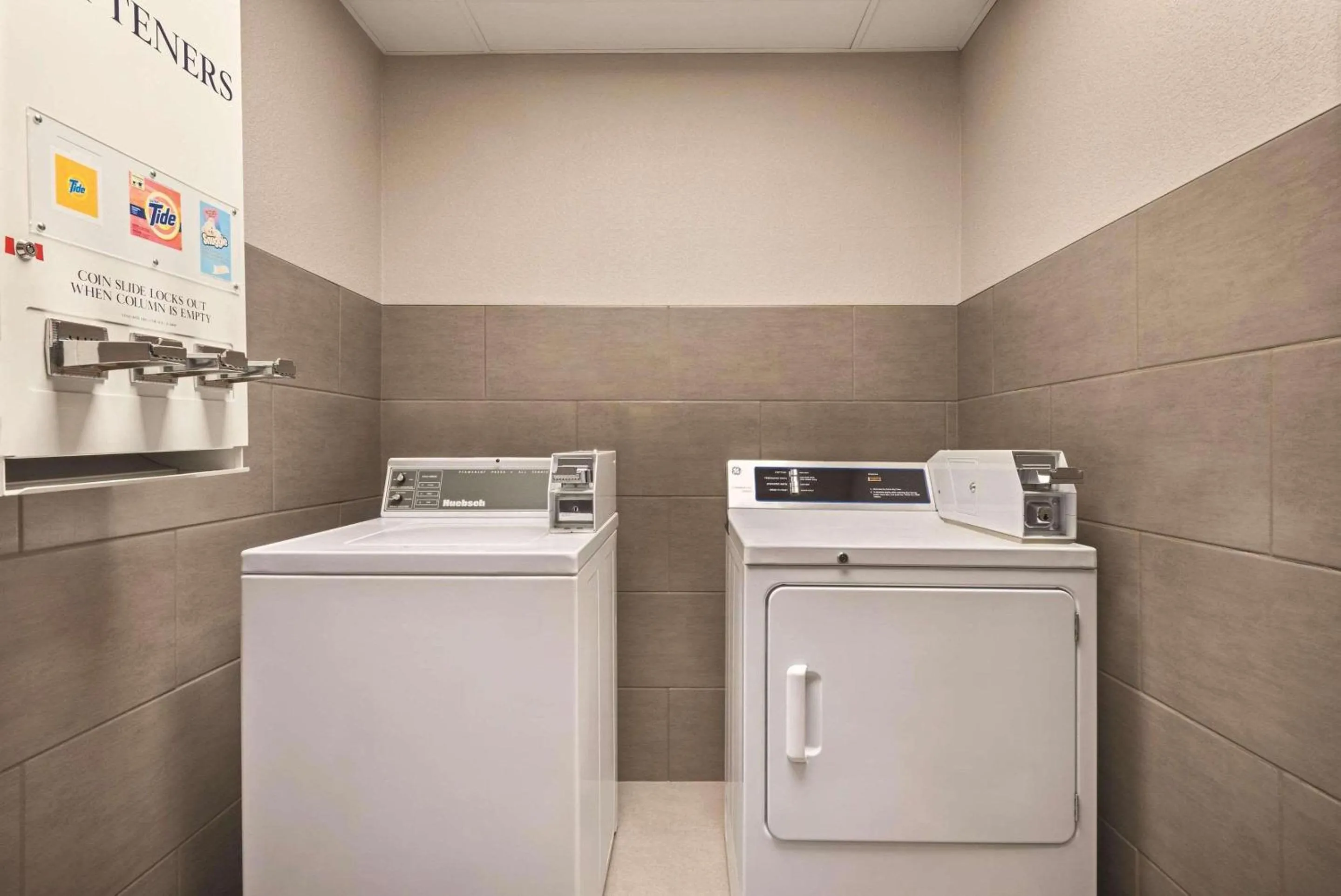 Other in Country Inn & Suites by Radisson, Schaumburg, IL