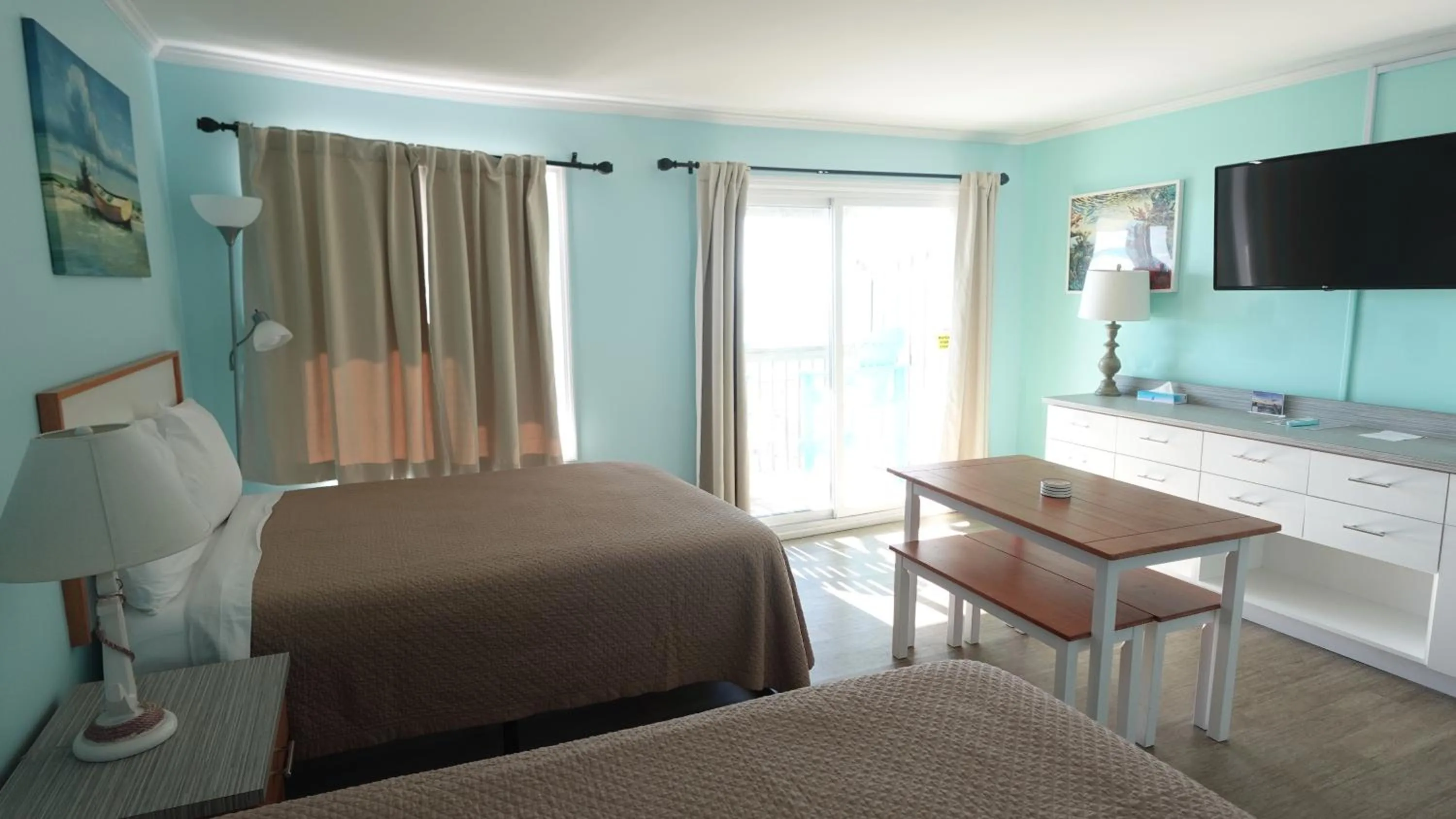 TV and multimedia, Bed in Sea Vista Motel