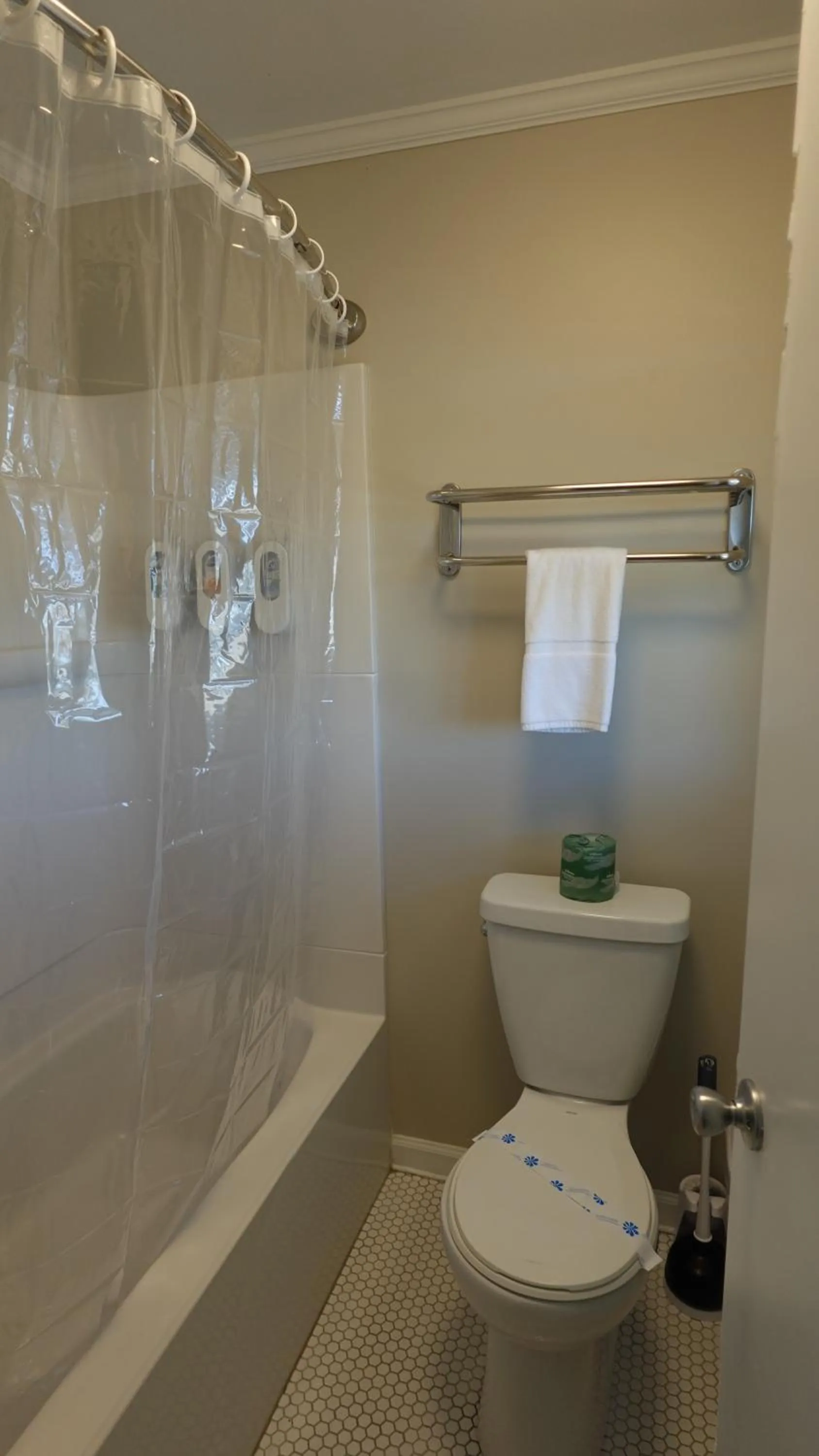 Bathroom in Sea Vista Motel