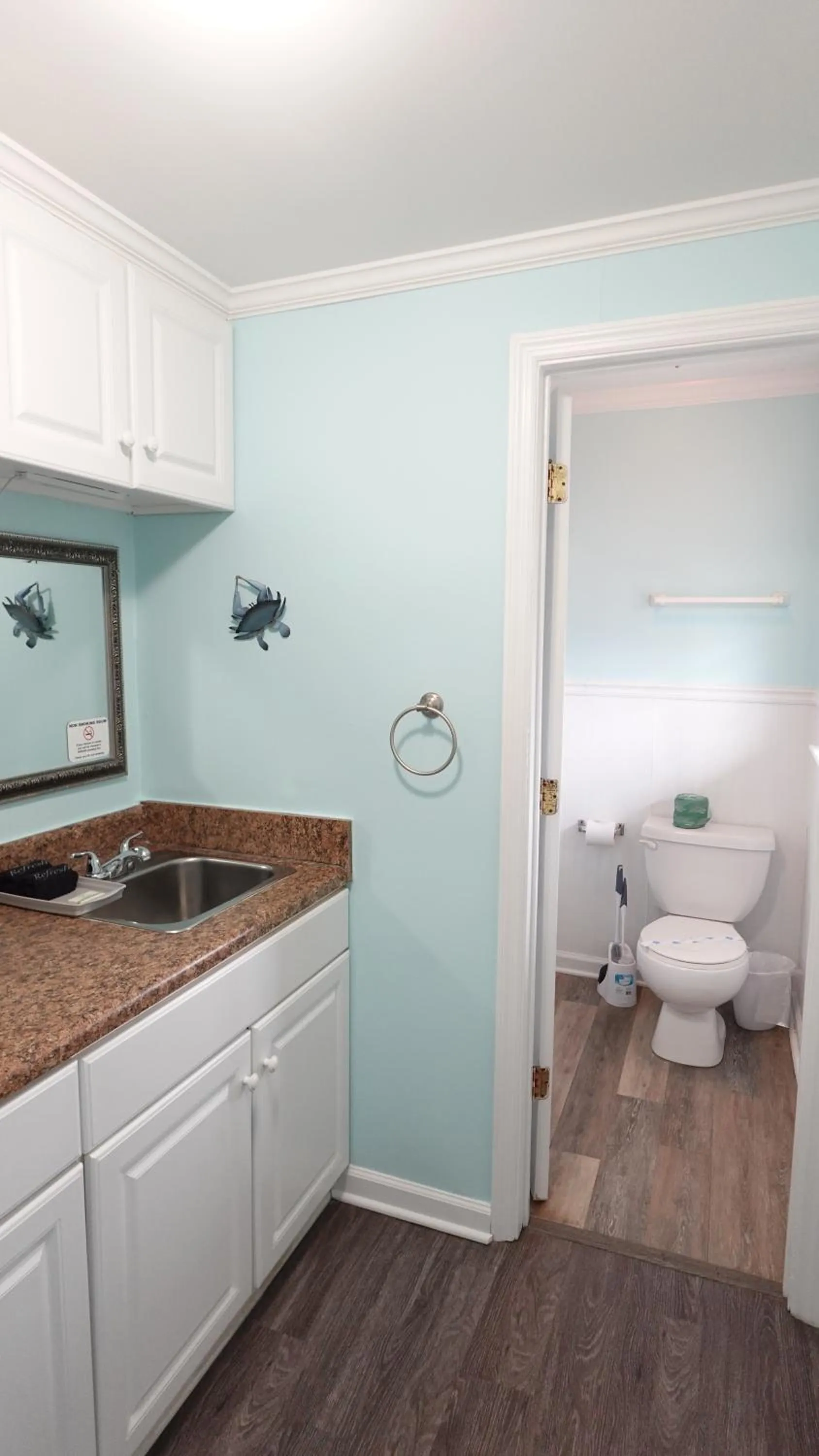 Bathroom in Sea Vista Motel