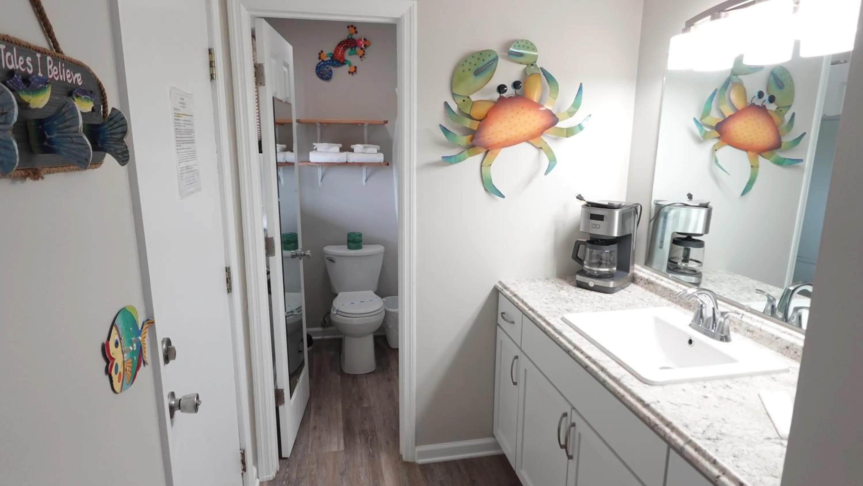 Toilet in Sea Vista Motel