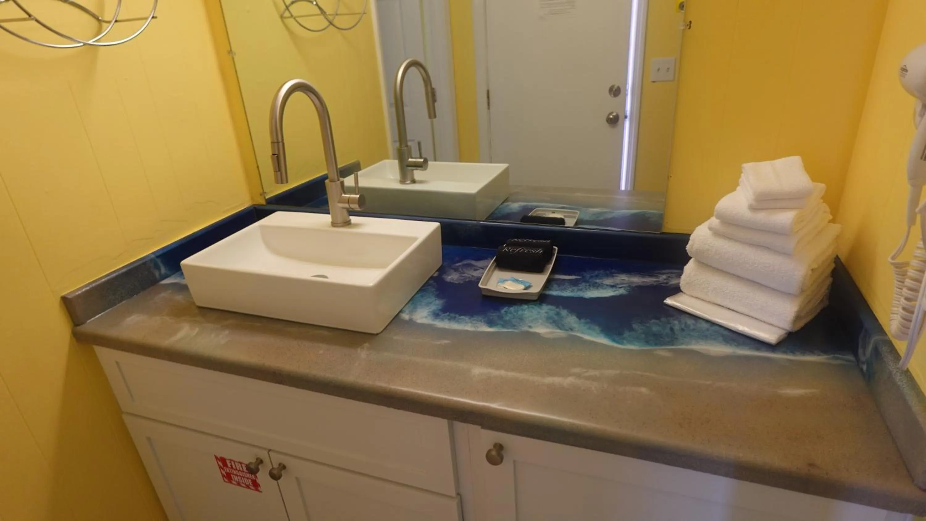 Bathroom in Sea Vista Motel