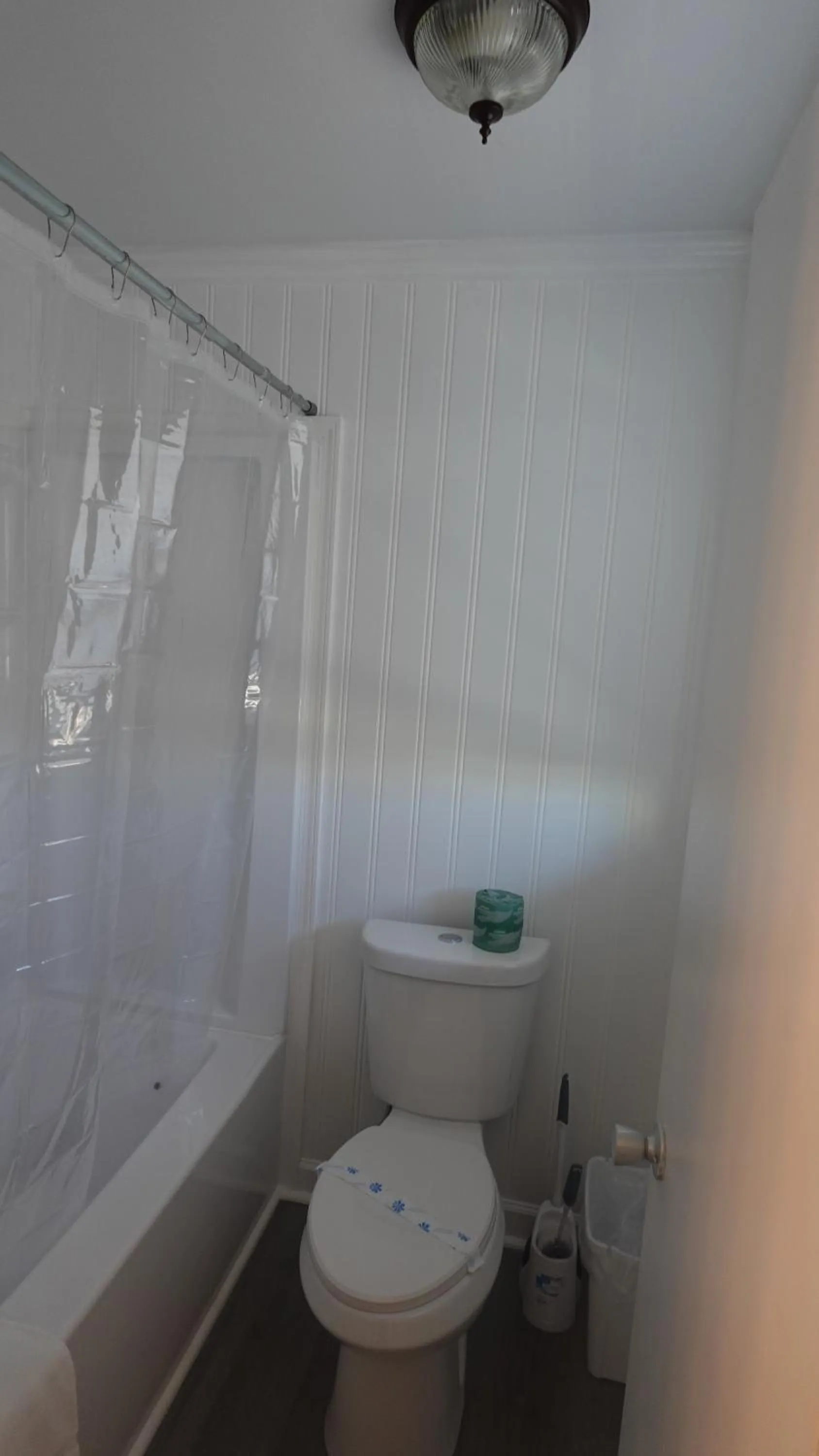 Shower in Sea Vista Motel