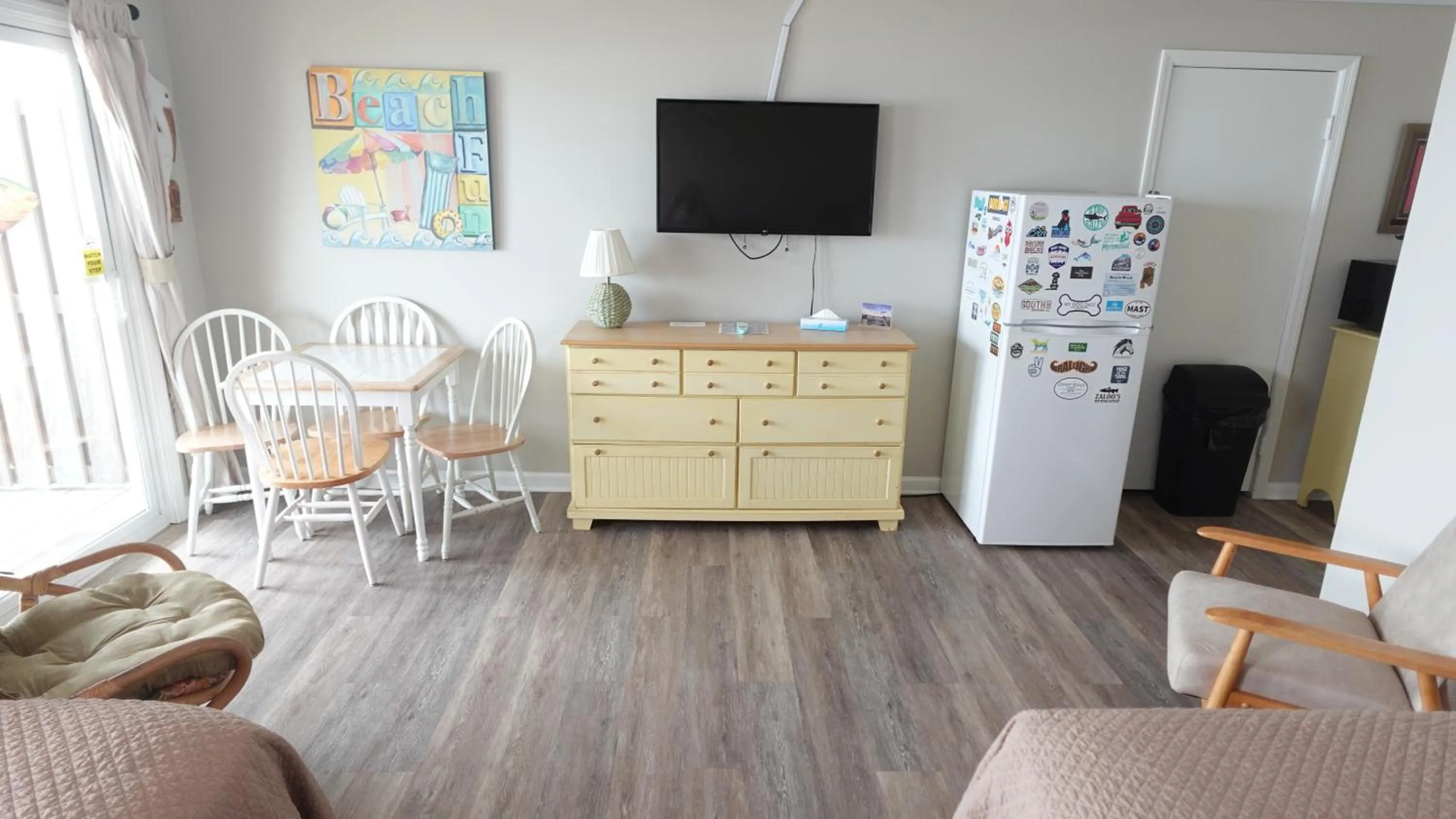 TV and multimedia in Sea Vista Motel